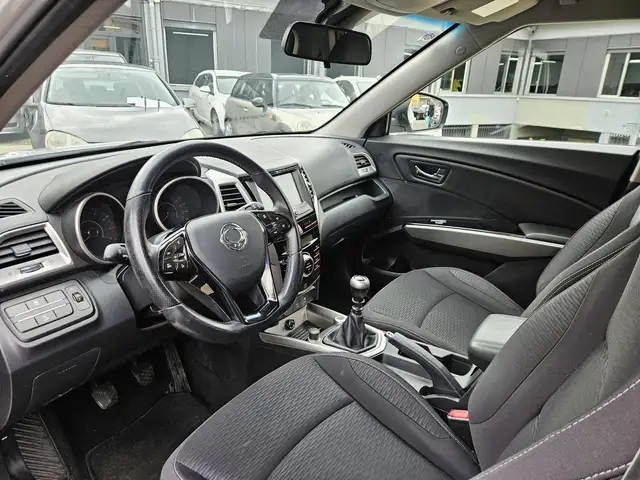 KGM Tivoli view 7