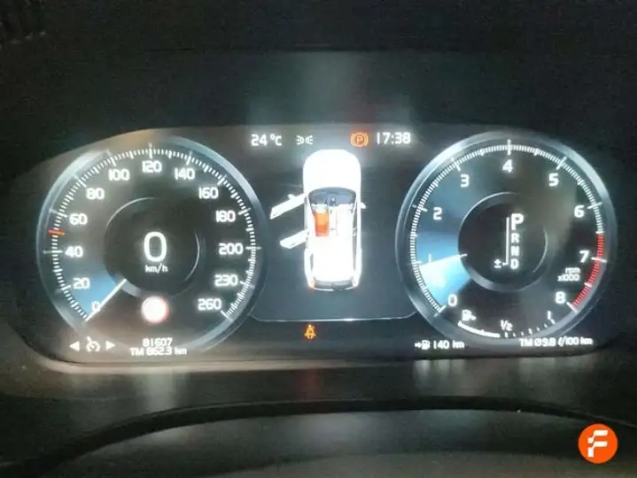 Volvo XC60 2019, foto 7