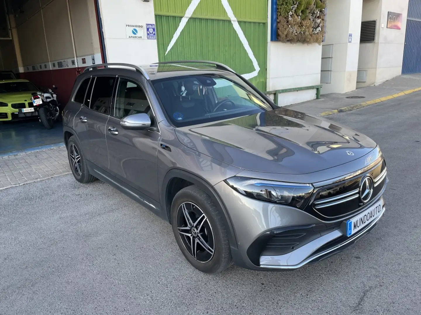 Mercedes-Benz EQB 250 250+ Gris - 1