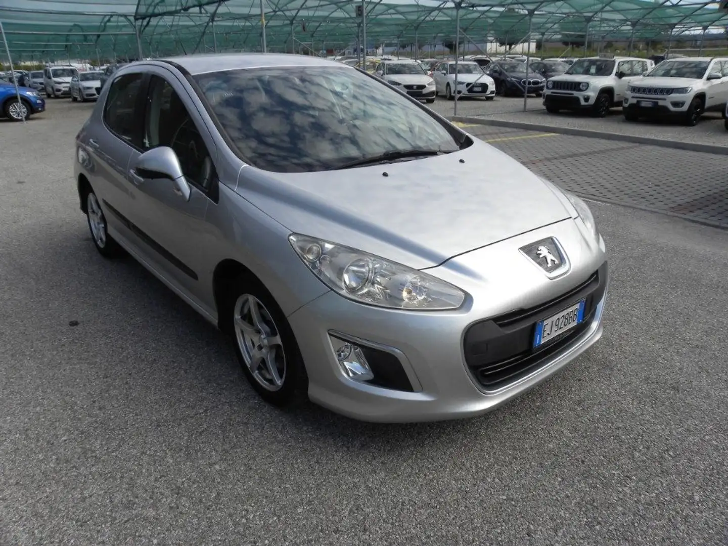 Peugeot 308 1.6 8V HDi 93CV 5p. Active Argento - 2