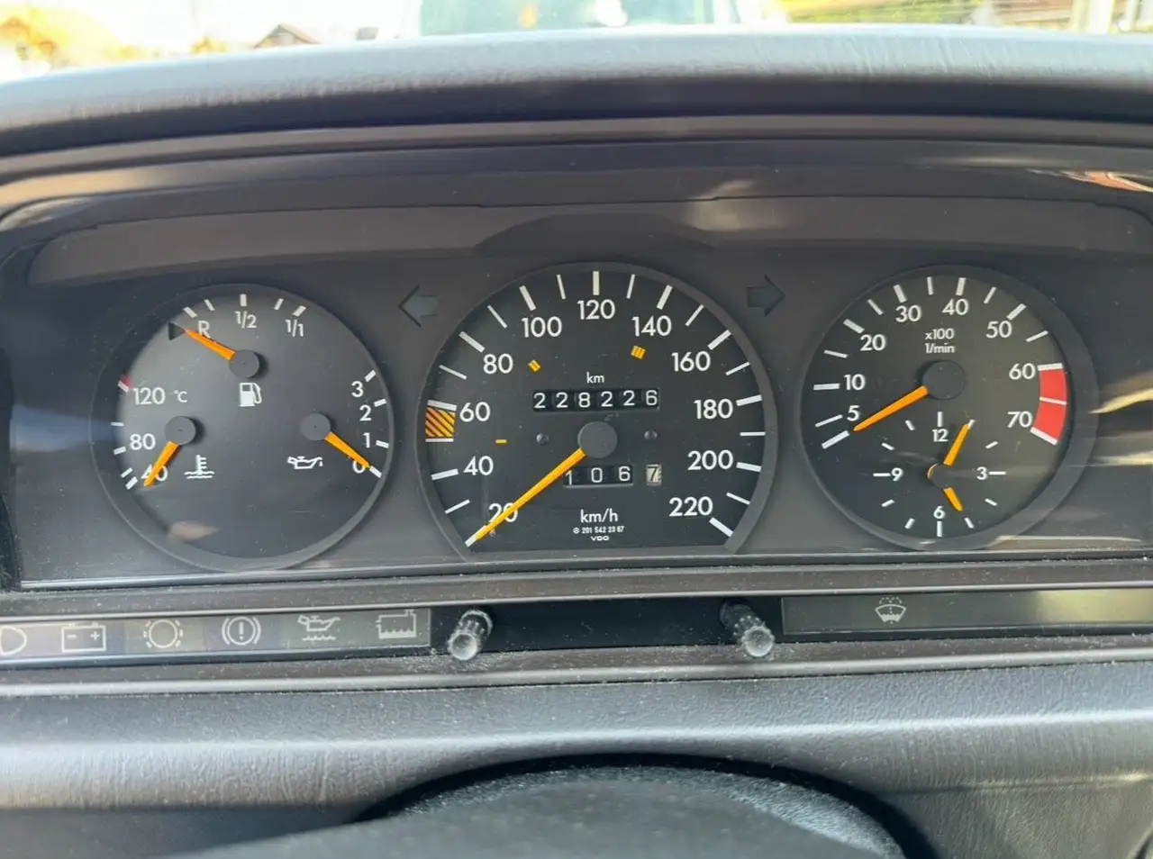 Mercedes-Benz 190 E 1.8, foto 7