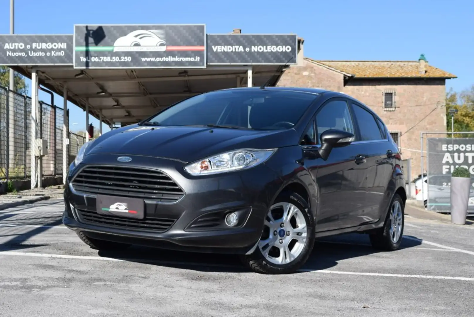 Ford Fiesta 1.0 EcoBoost 5 porte Powershift Titanium 100CV Grigio - 2