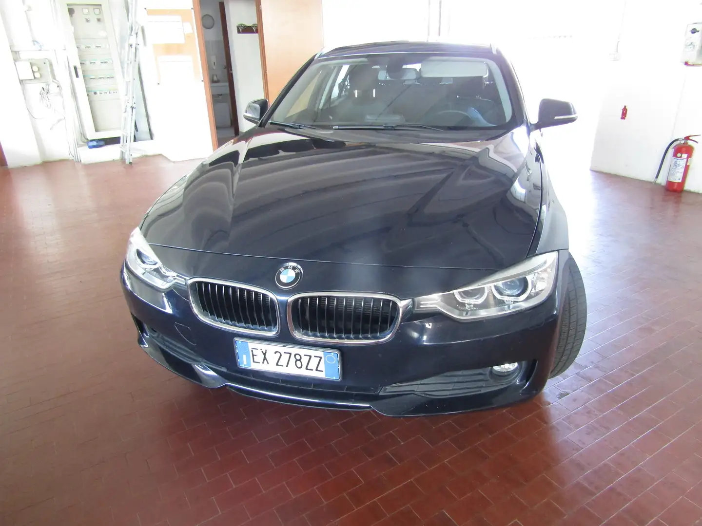 BMW 320 320d Touring xdrive Business auto Azul - 1