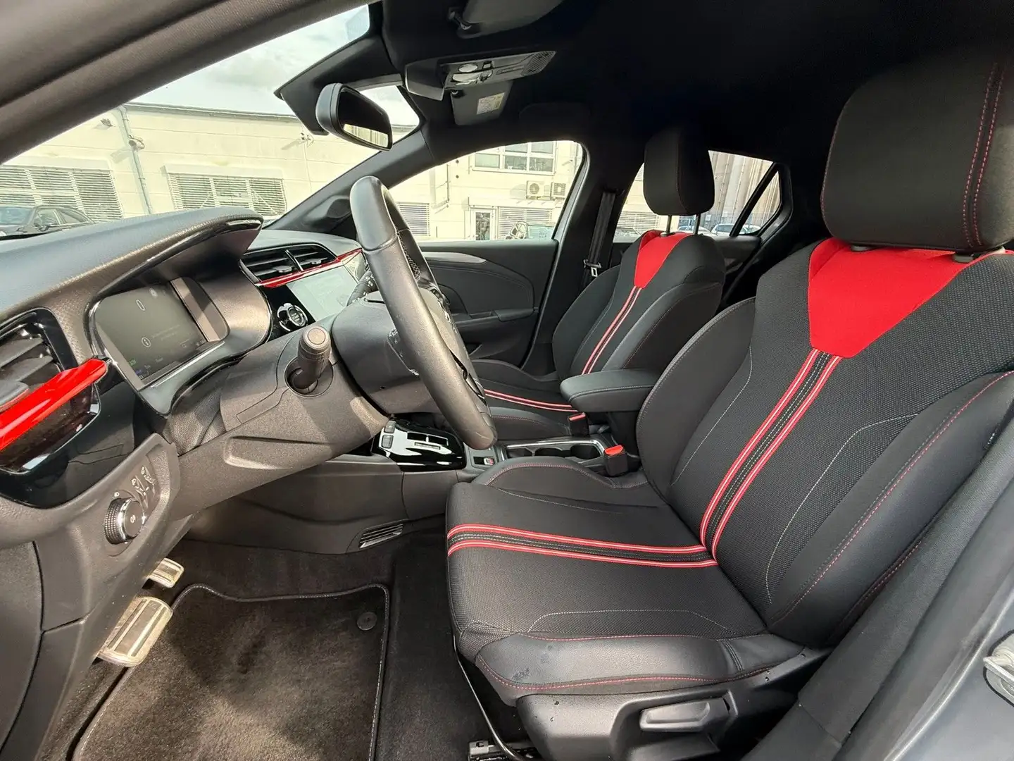 Opel Corsa e GS Line Gris - 2