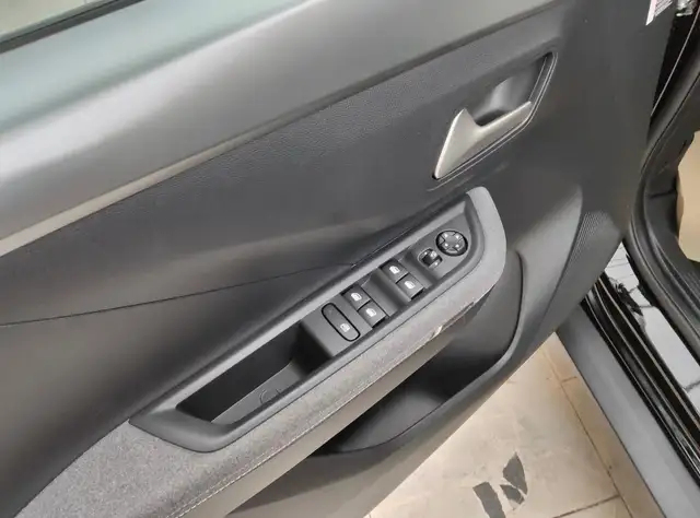 Opel Frontera view 10