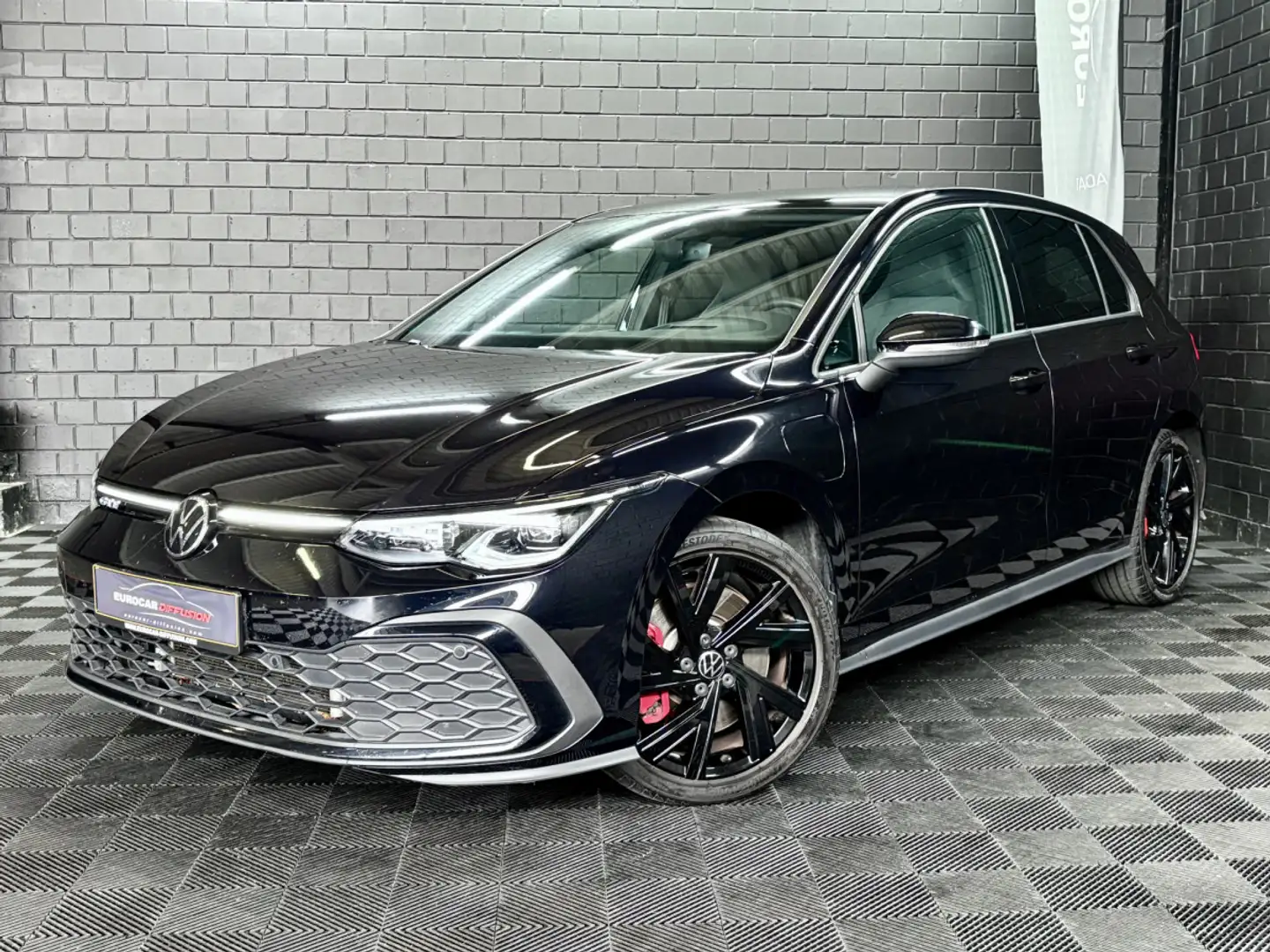 Volkswagen Golf GTE 1.4 TSI eHybrid 245 CV DSG6 *Matrix* *Caméra* Noir - 1