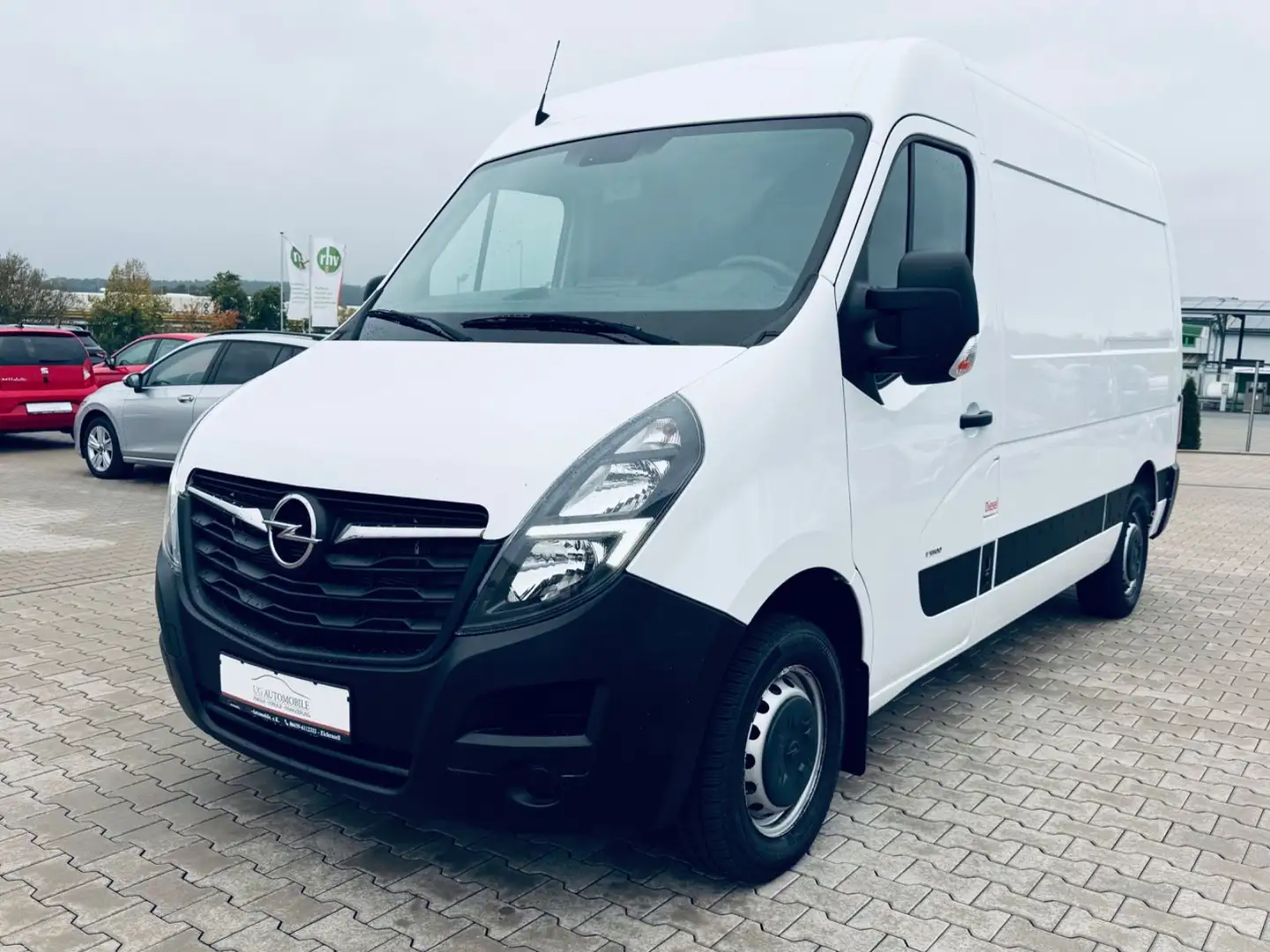 Opel Movano B Kasten/Kombi HKa L2H2 3,5t Blanc - 1