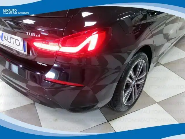 BMW 1 Series view 13