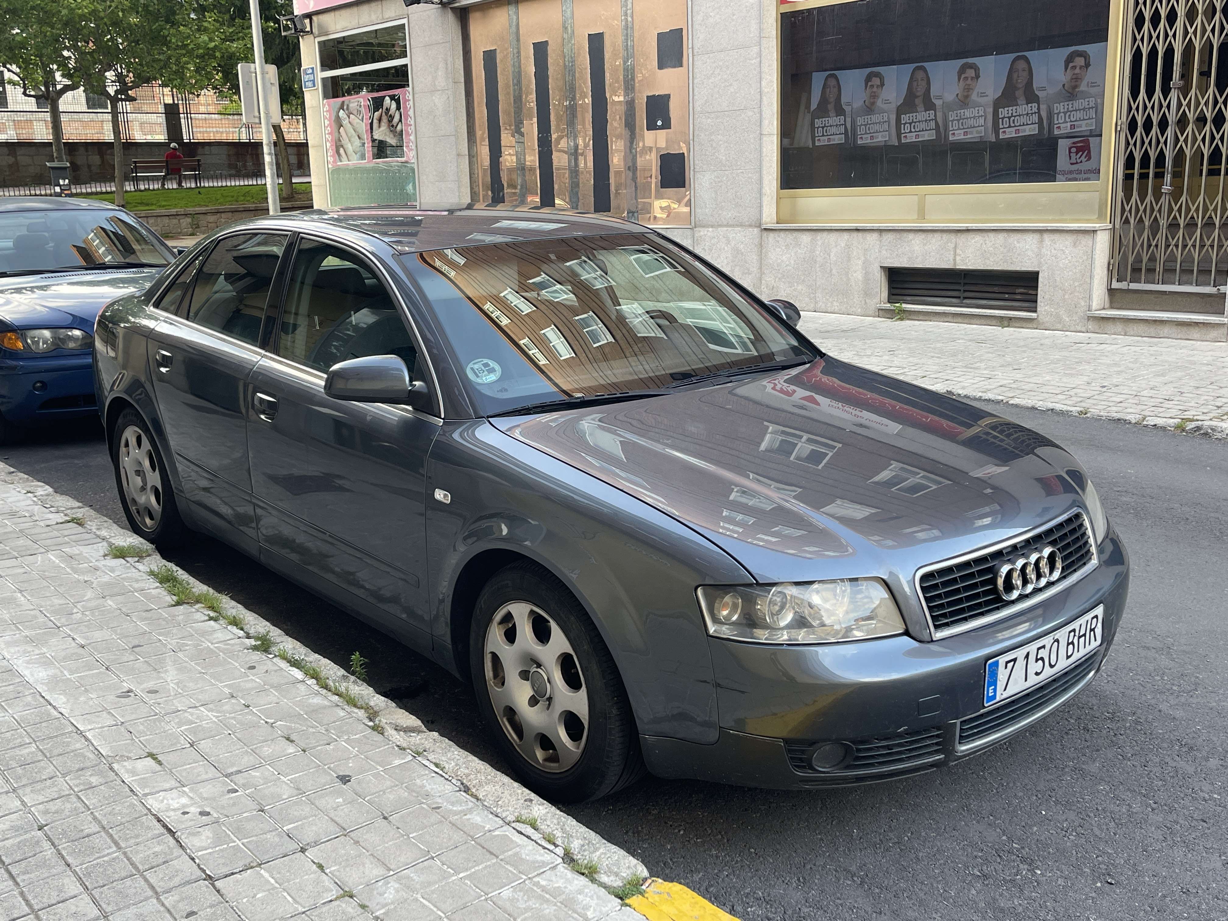 Audi A4 Avant 1.8 Turbo - foto 1