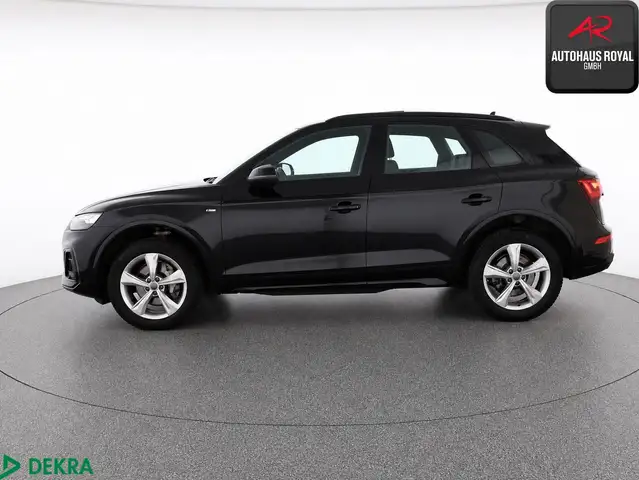 Audi Q5 view 2