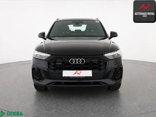 Audi Q5 view 8