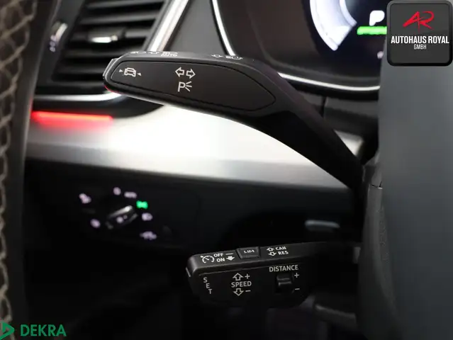 Audi Q5 view 14