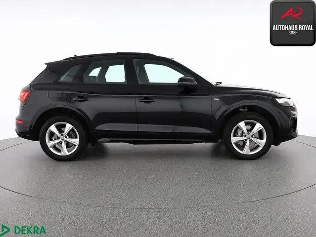 Audi Q5 view 6