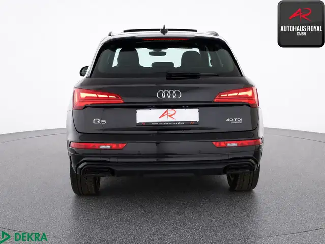 Audi Q5 view 4