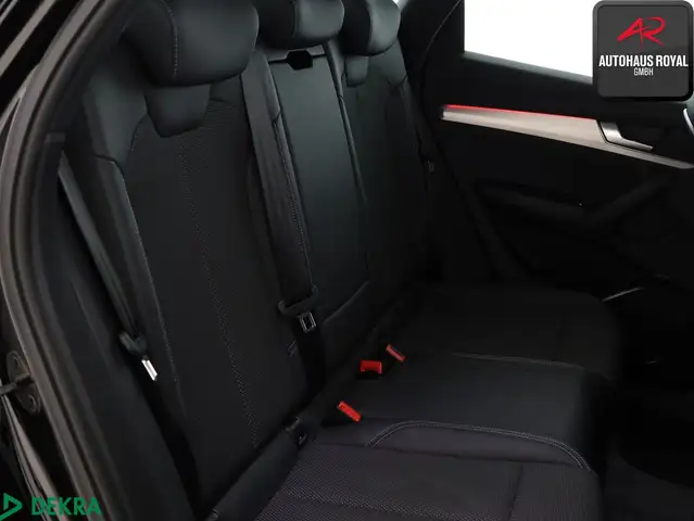 Audi Q5 view 13