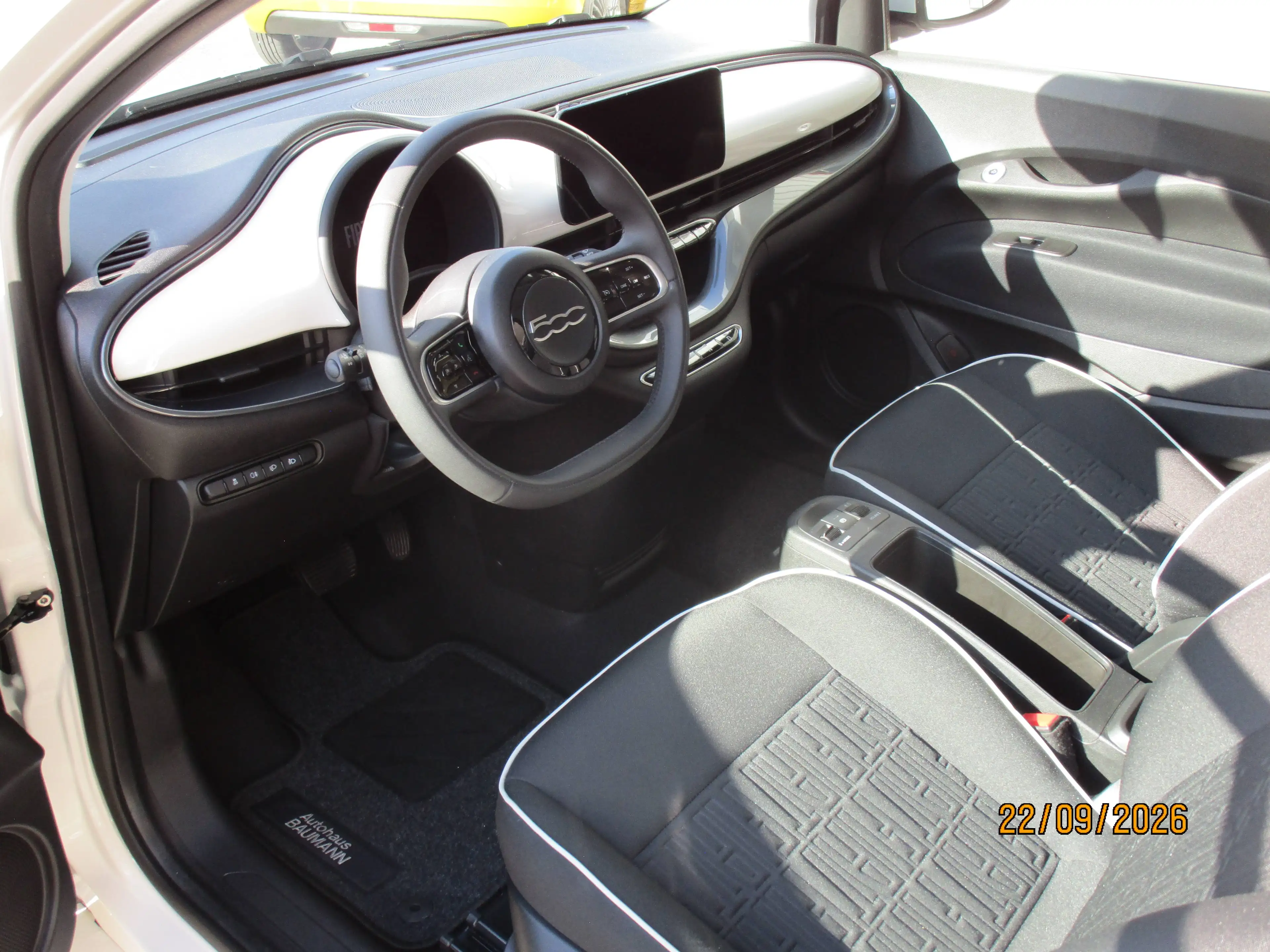 Fiat 500e 500e 42kWh — photo 5
