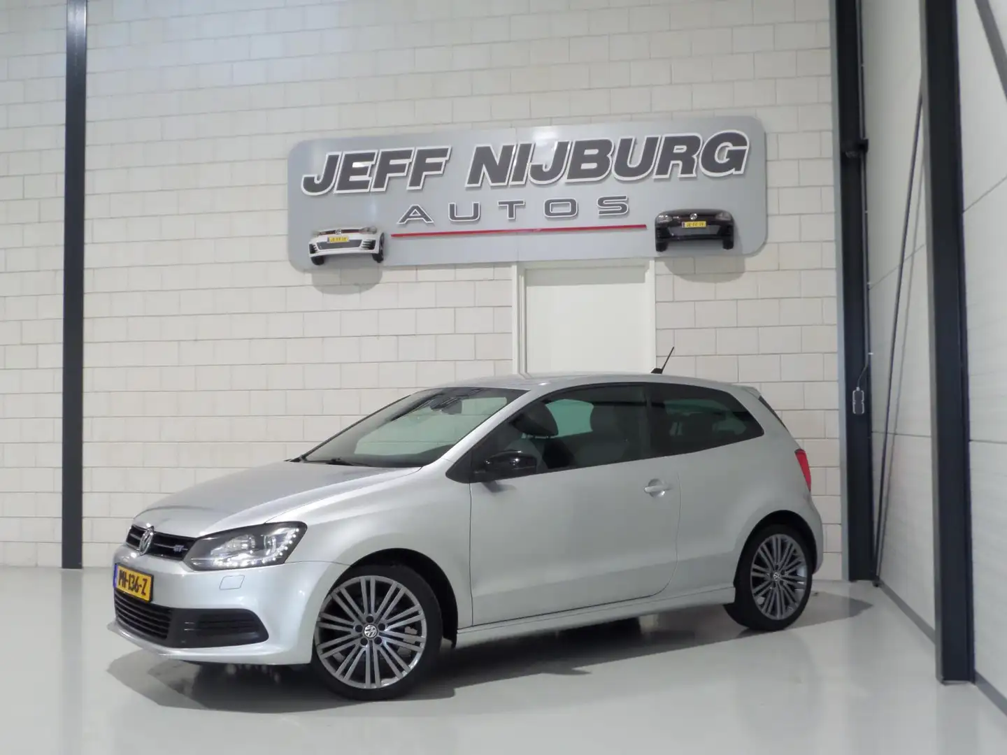 Volkswagen Polo 1.4 TSI BlueGT Xenon-LED Navigatie Bluetooth Parke Grigio - 2