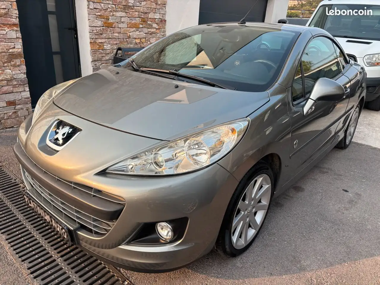 Peugeot 207 (2) CC 1.6 hdi Fap 112 Rolland Garros