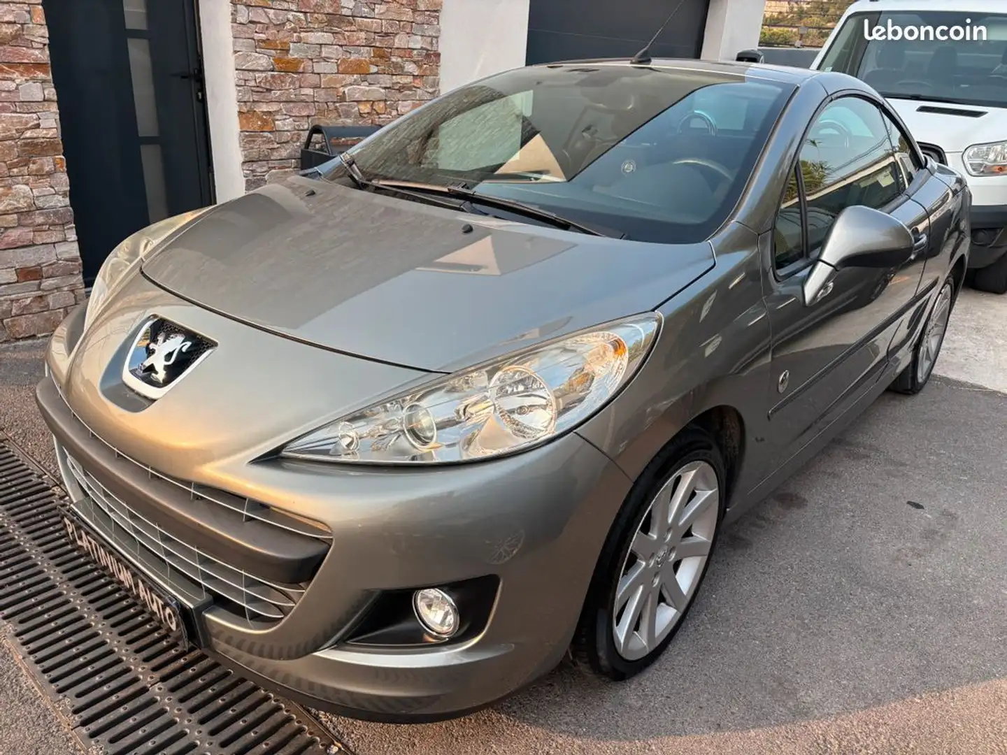 Peugeot 207 (2) CC 1.6 hdi Fap 112 Rolland Garros Gris - 1