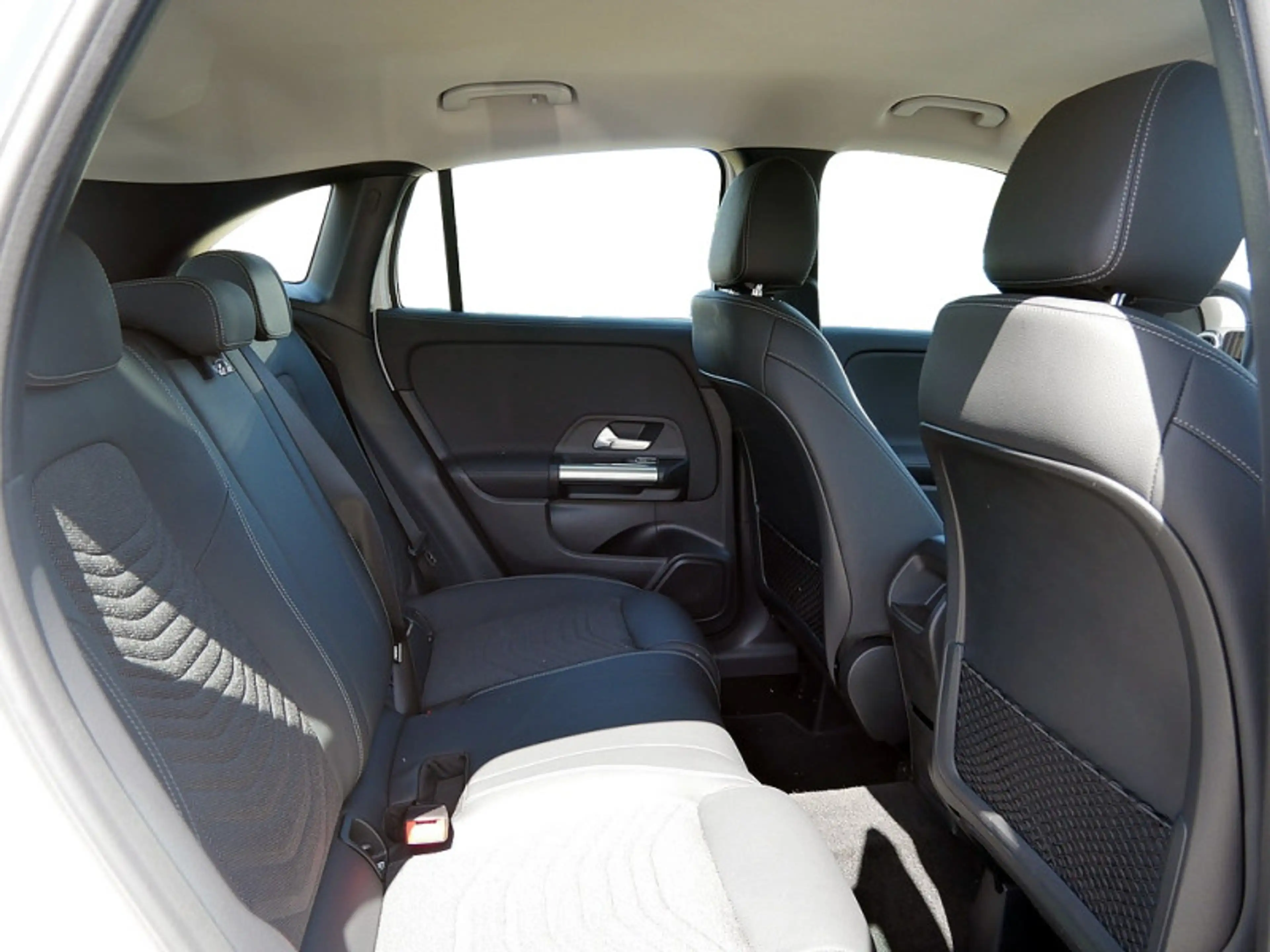 Mercedes-Benz GLA 220 d 4M , PROGRESSIVE 360 DISTR KAMERA SPUR — photo 6