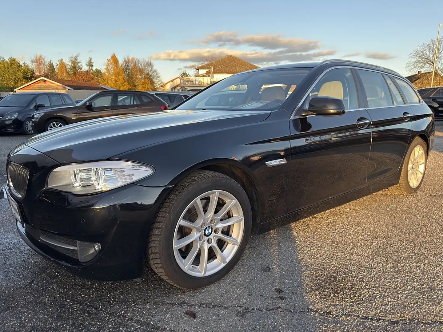 BMW 520 d Touring Österreich-Paket Noir - 2