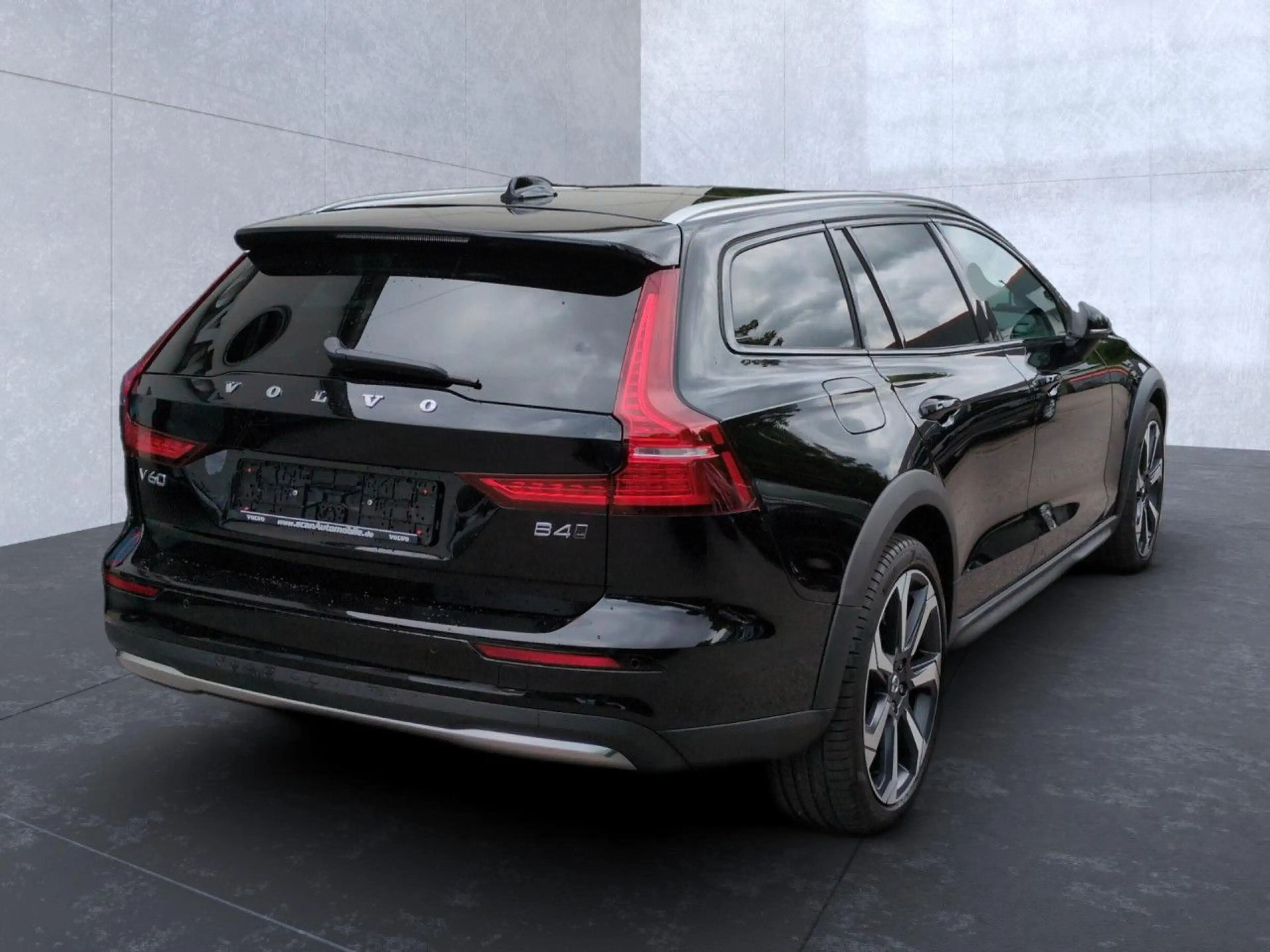 Volvo V60 Cross Country V60 CC Plus AWD Bluetooth LED Klima Standhzg — photo 4