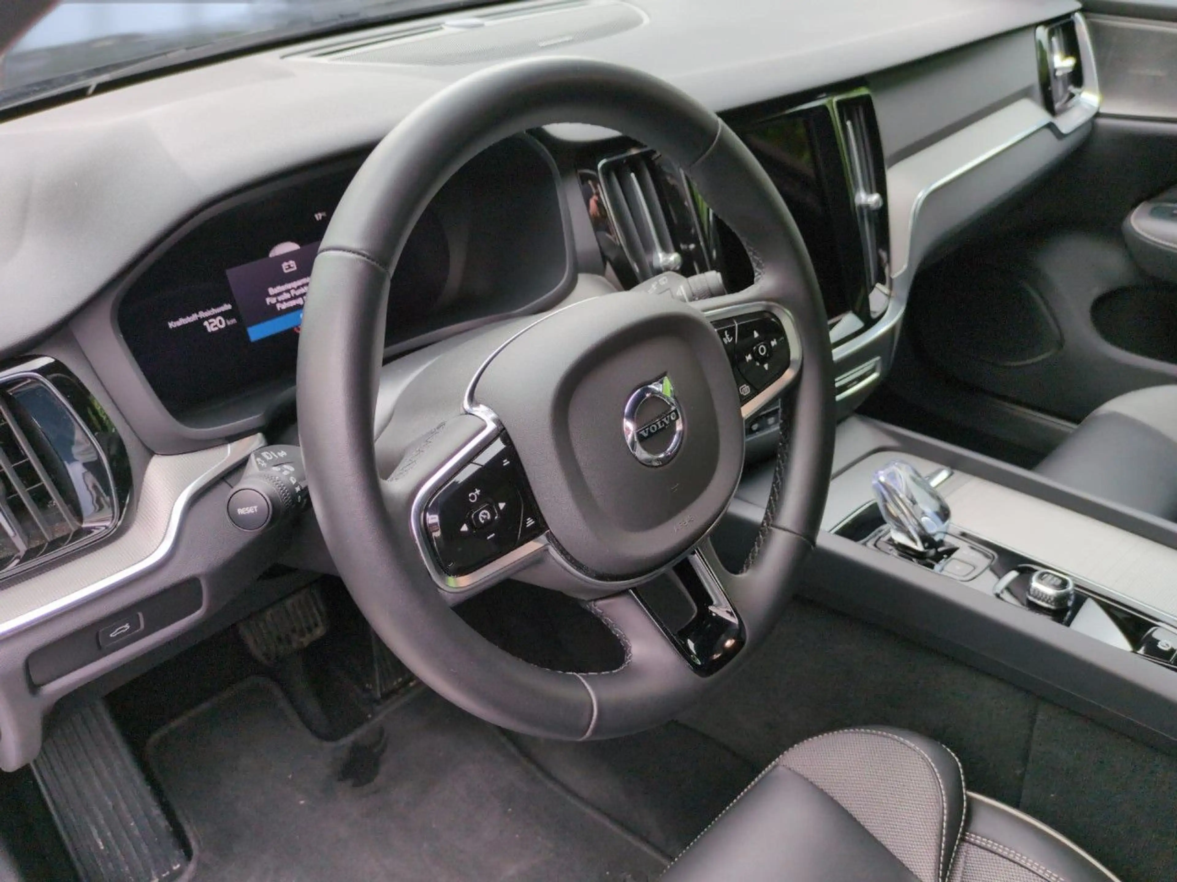 Volvo V60 Cross Country V60 CC Plus AWD Bluetooth LED Klima Standhzg — photo 13
