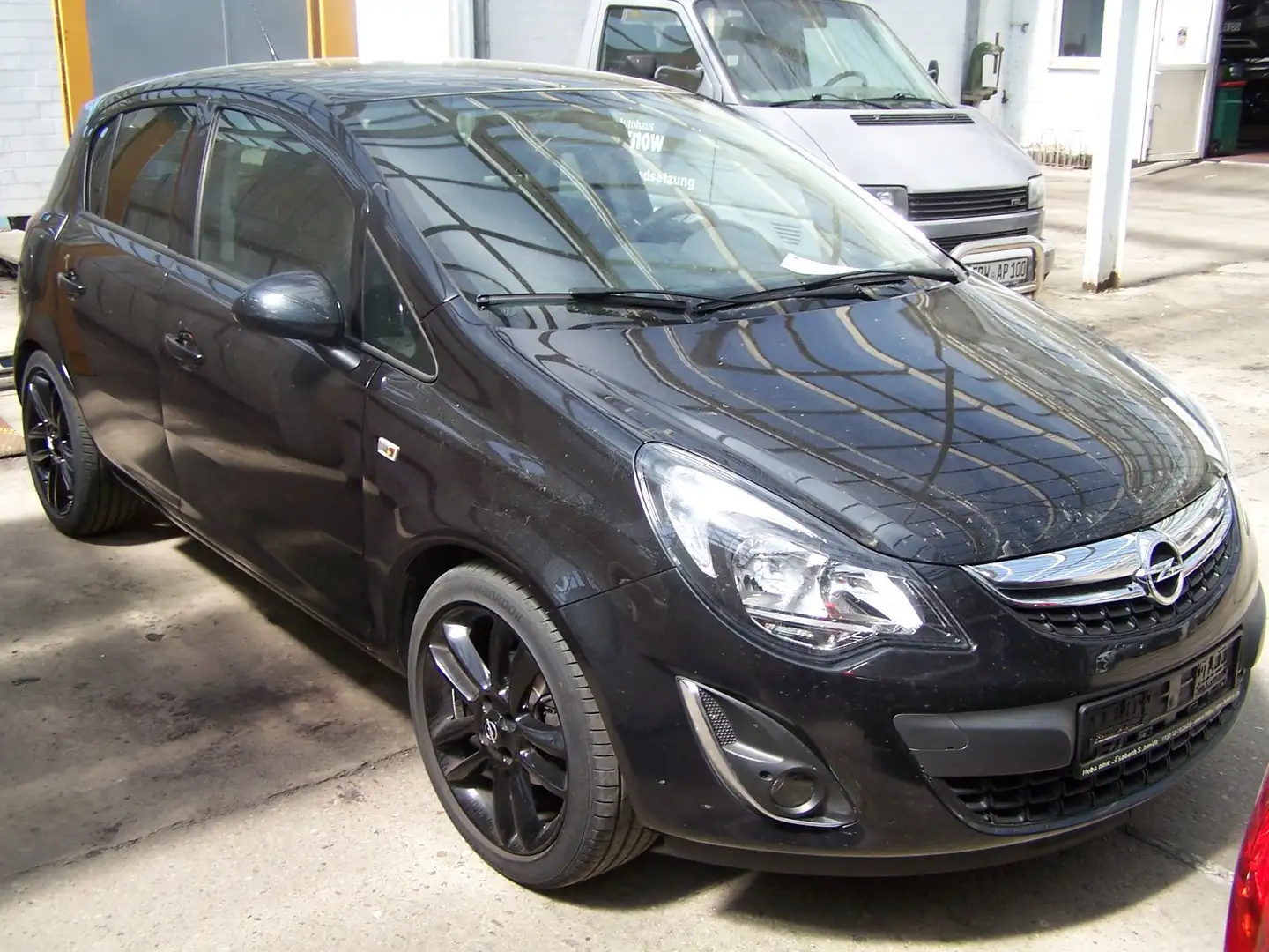 Opel Corsa Color Edition Noir - 2
