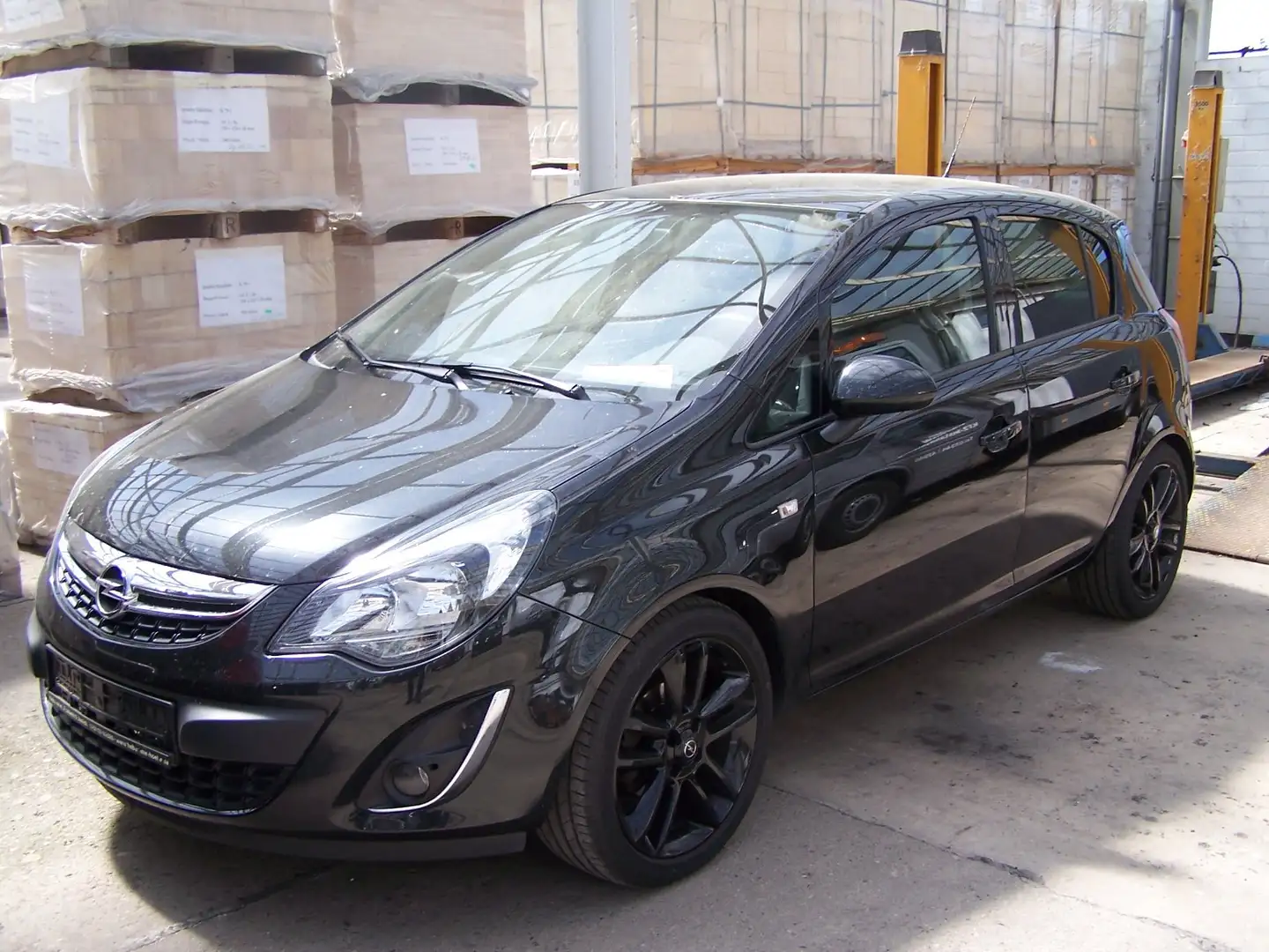 Opel Corsa Color Edition Noir - 1