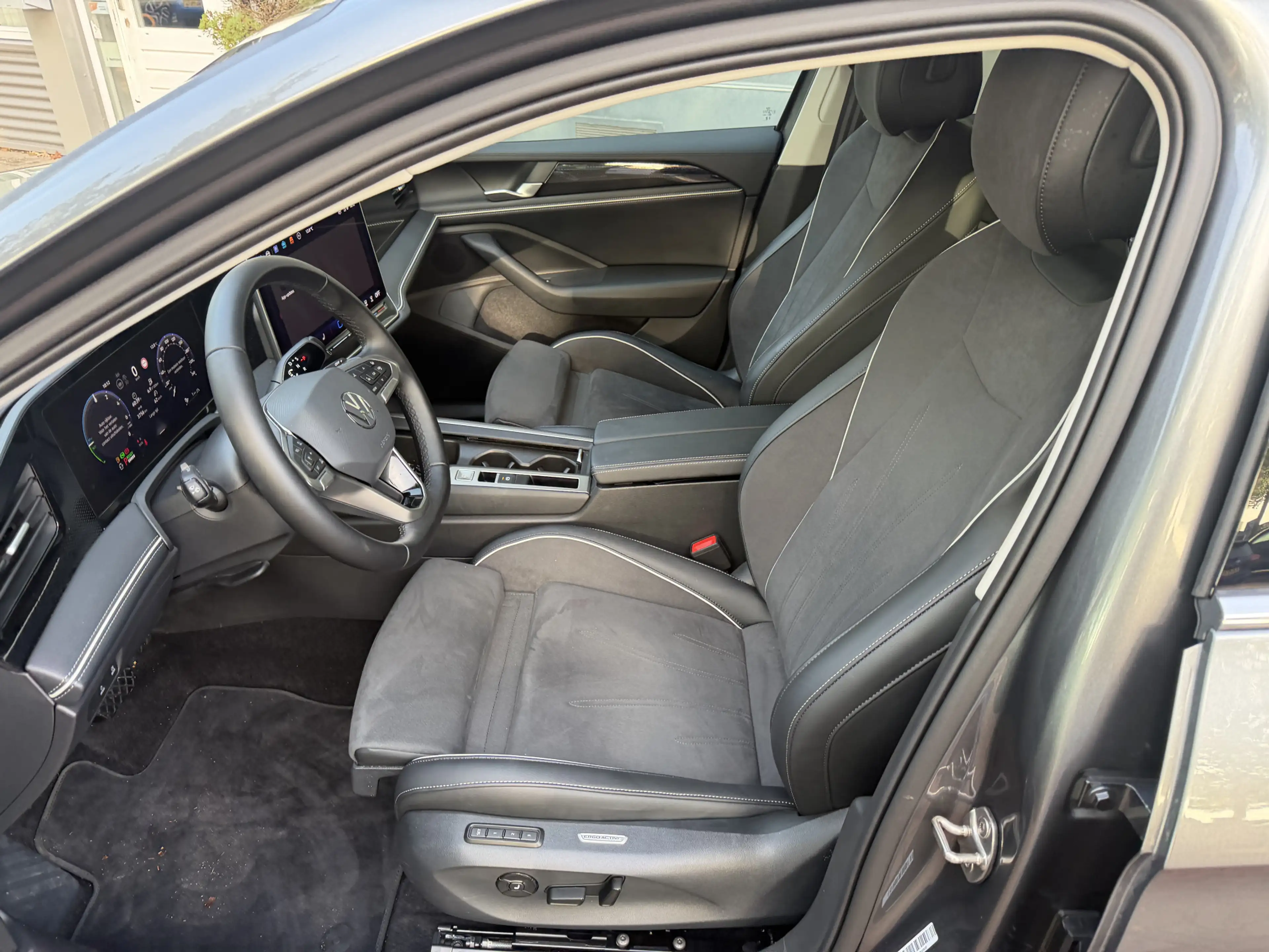 Volkswagen Passat Variant 1.5 eHybrid 204pk Elegance / Trekhaak / Headup / M — photo 32