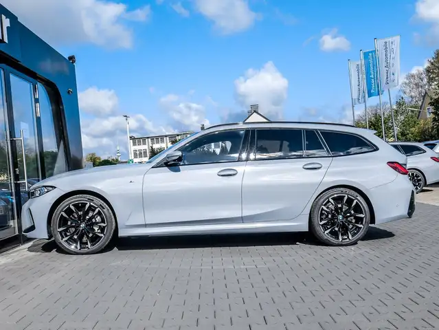 BMW 3 Series view 9