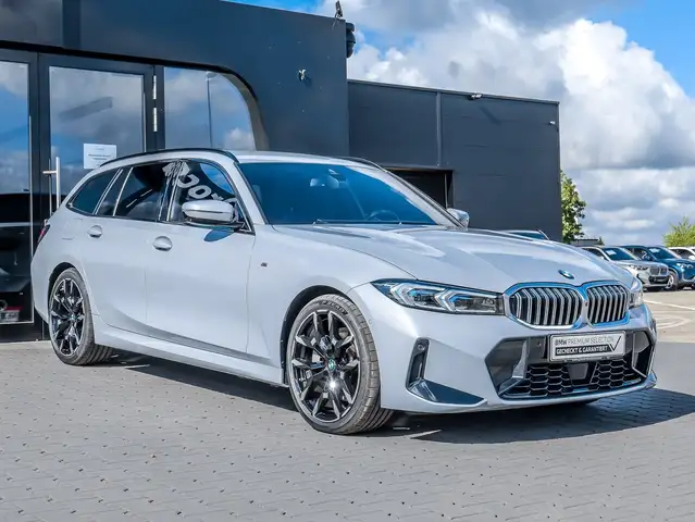BMW 3 Series view 6
