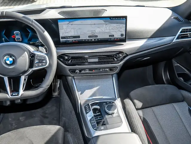 BMW 3 Series view 15
