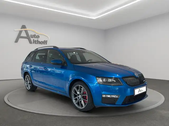 Skoda Octavia 2.0TDI RS DSG PDC StdHzG CANTON CARPLAY