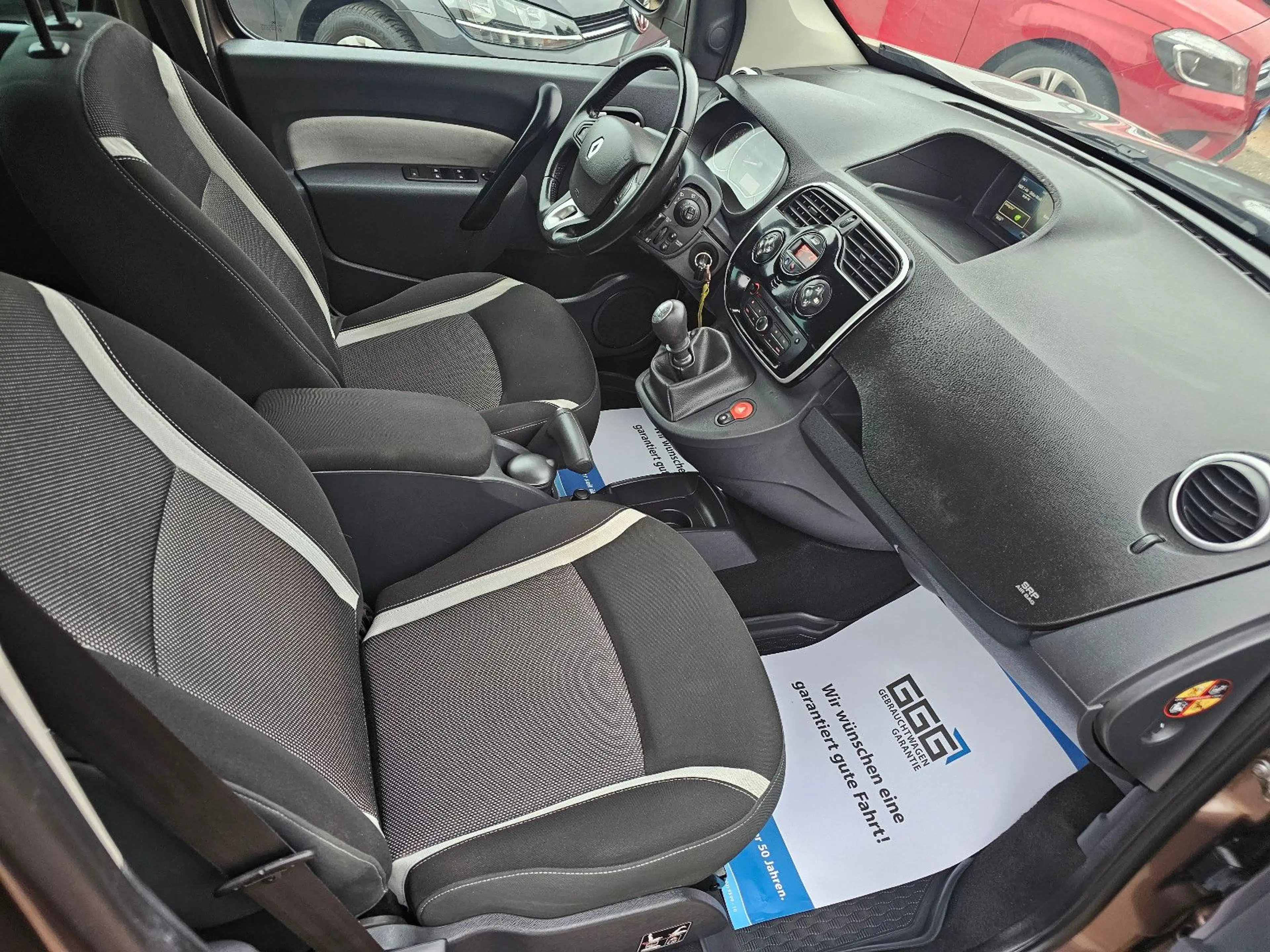 Renault Kangoo Luxe — photo 6