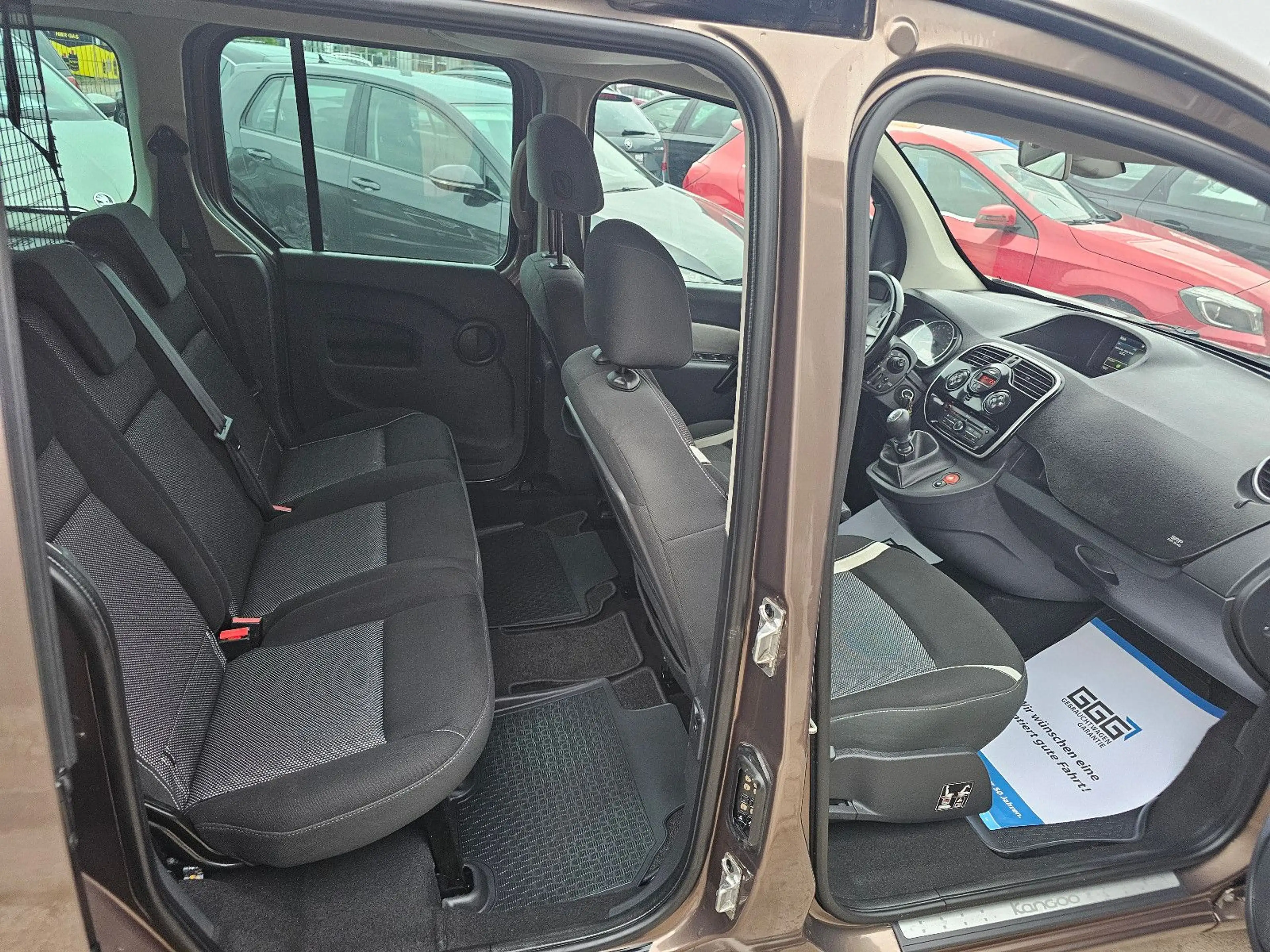 Renault Kangoo Luxe — photo 14
