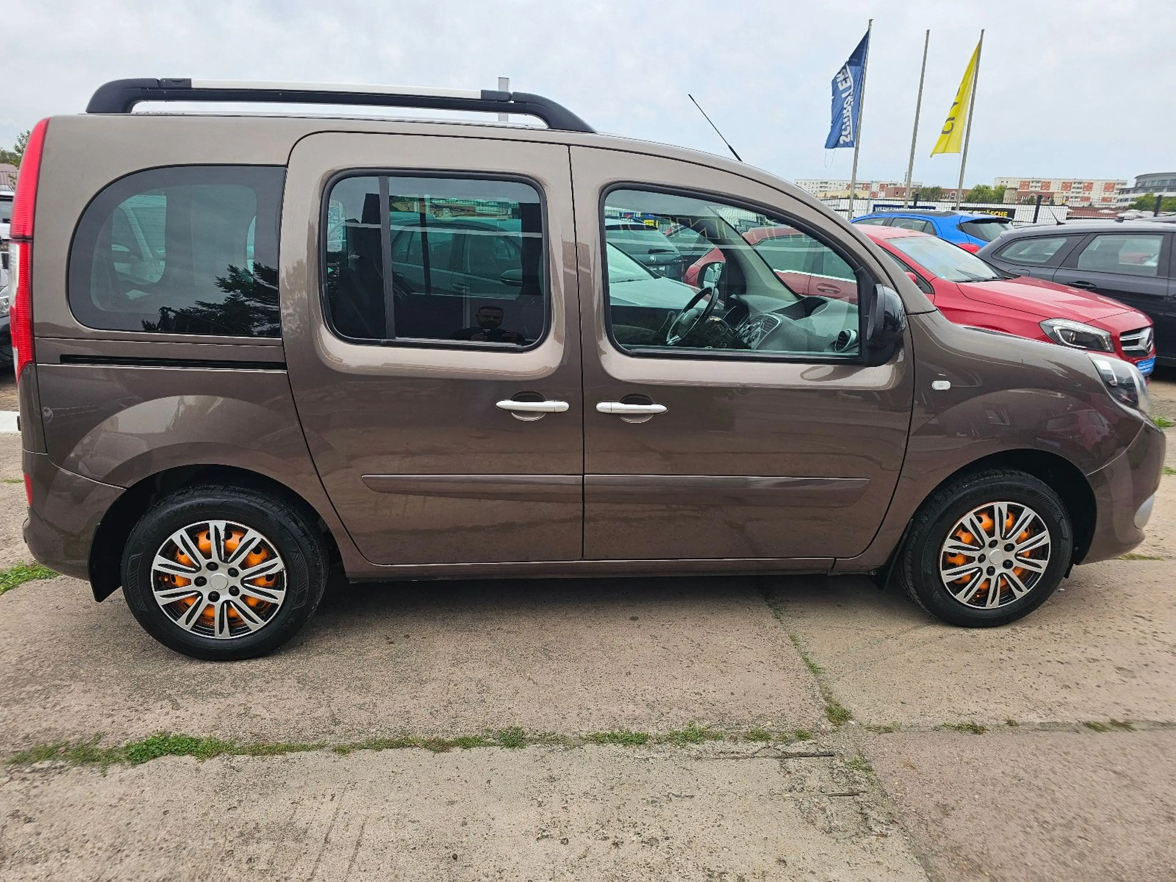 Renault Kangoo Luxe — photo 13