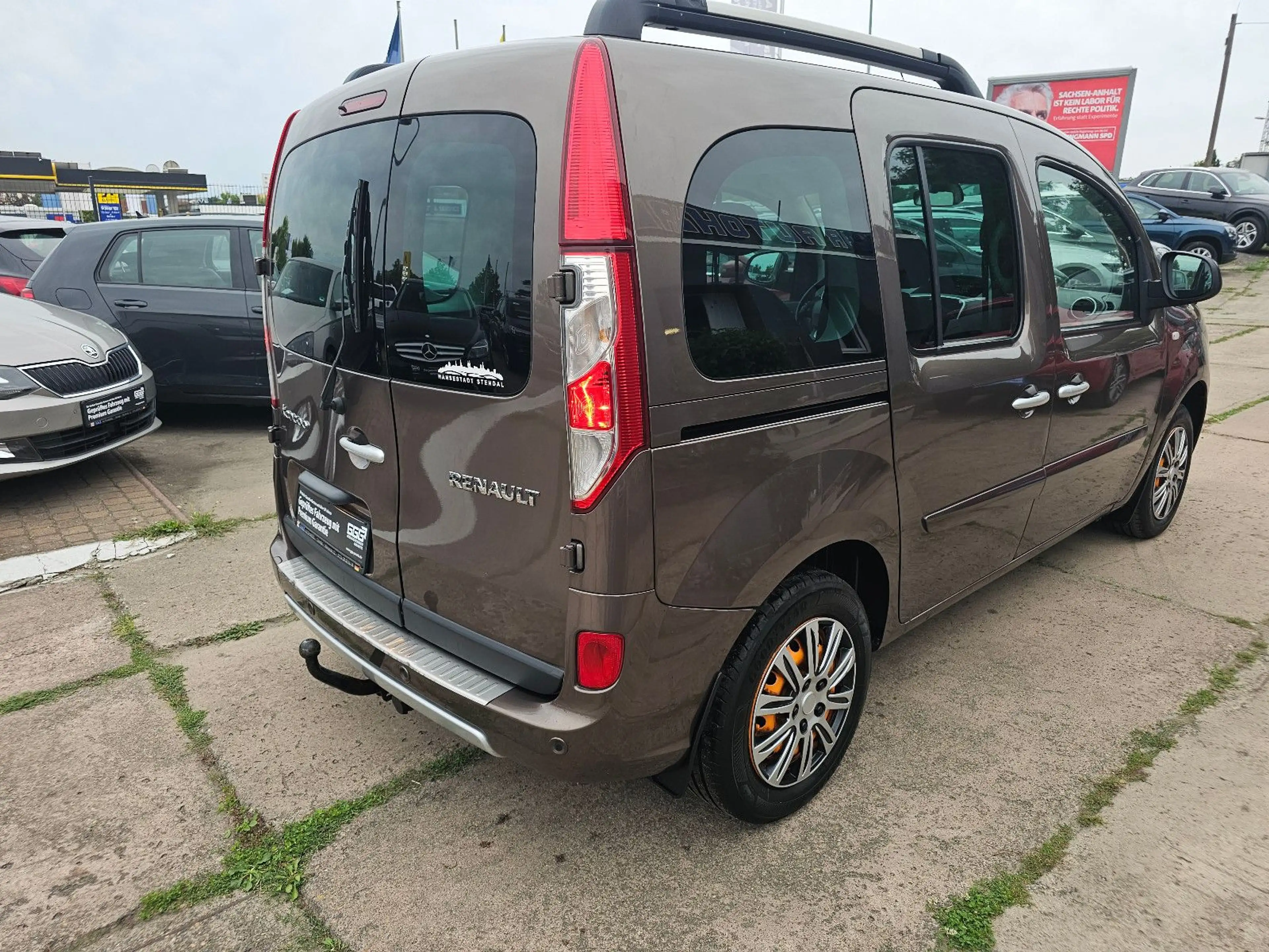 Renault Kangoo Luxe — photo 12