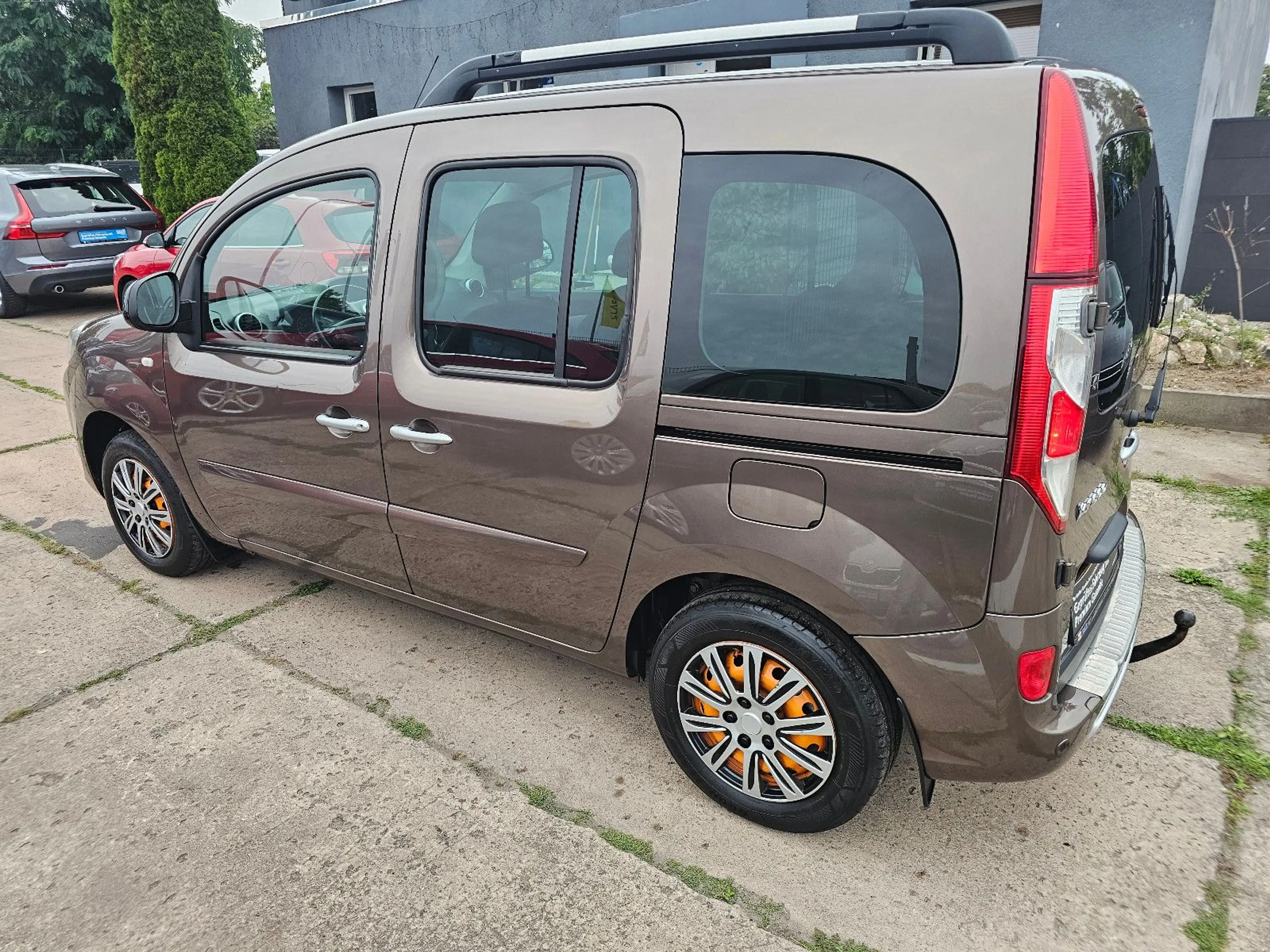 Renault Kangoo Luxe — photo 10