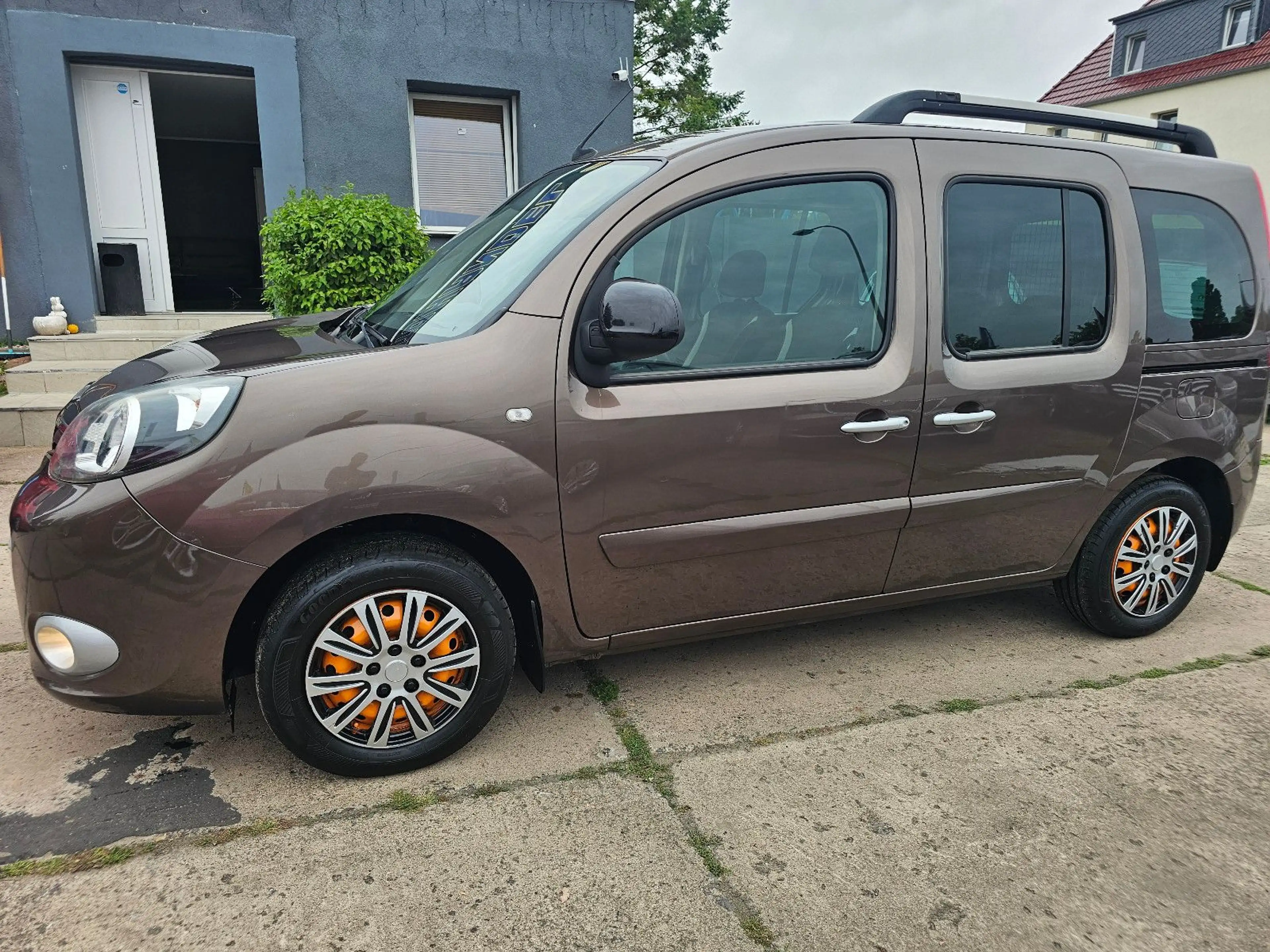 Renault Kangoo Luxe — photo 2