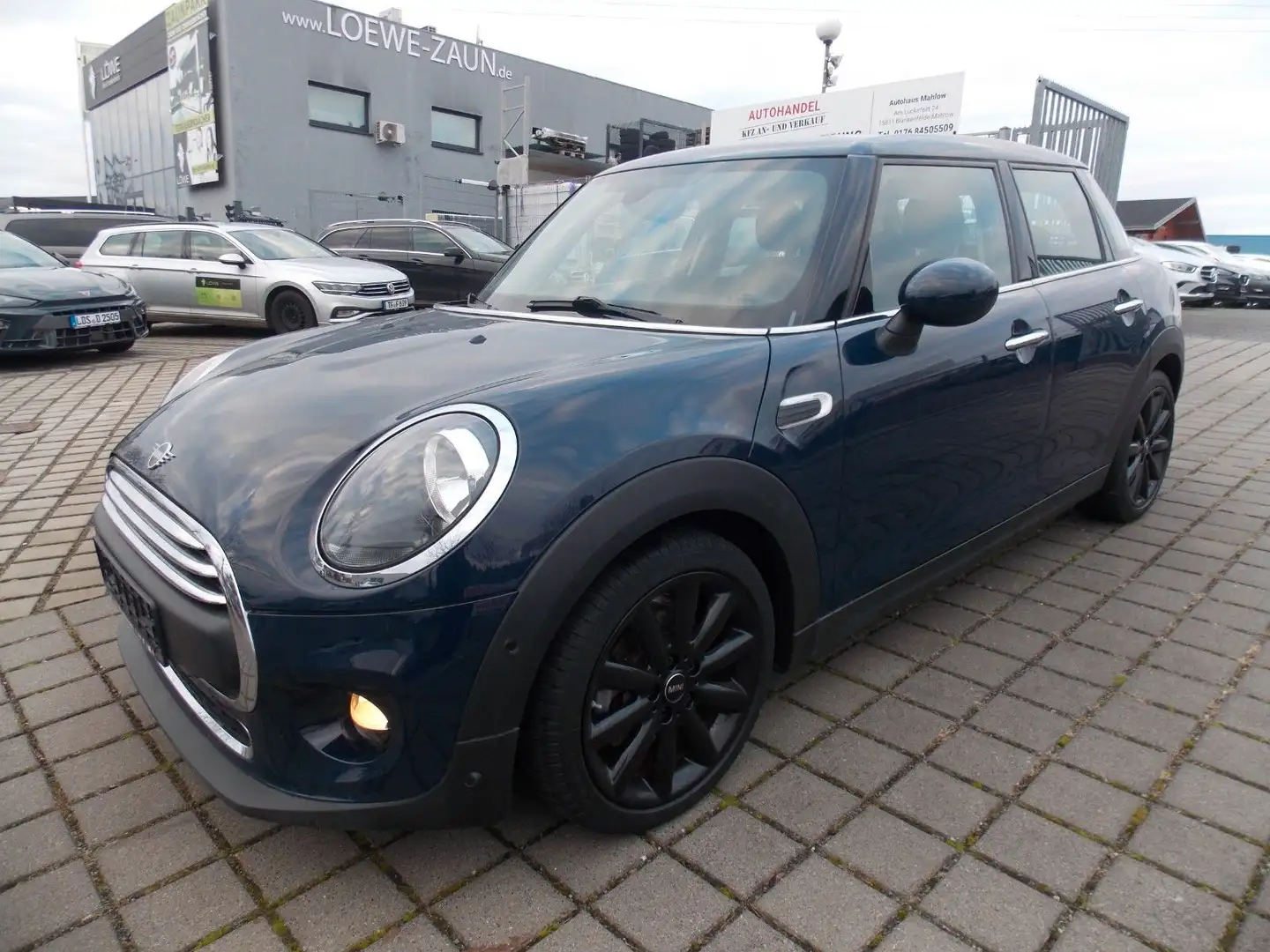 MINI Cooper One Automatik/5-Türig Blau - 1