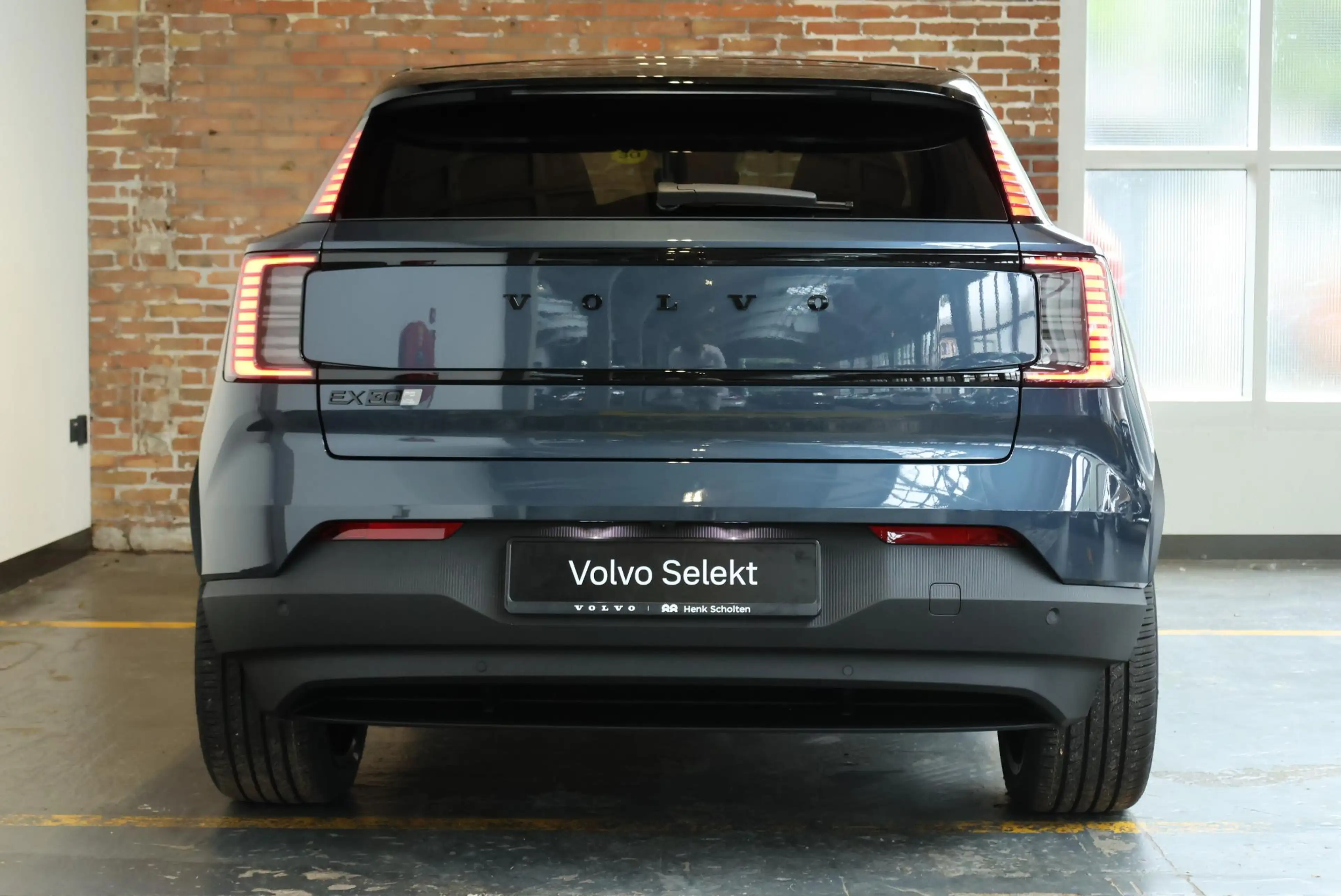 Volvo EX30 P5 Long Range Plus Black Edition Europa 69 kWh | 2 — photo 7