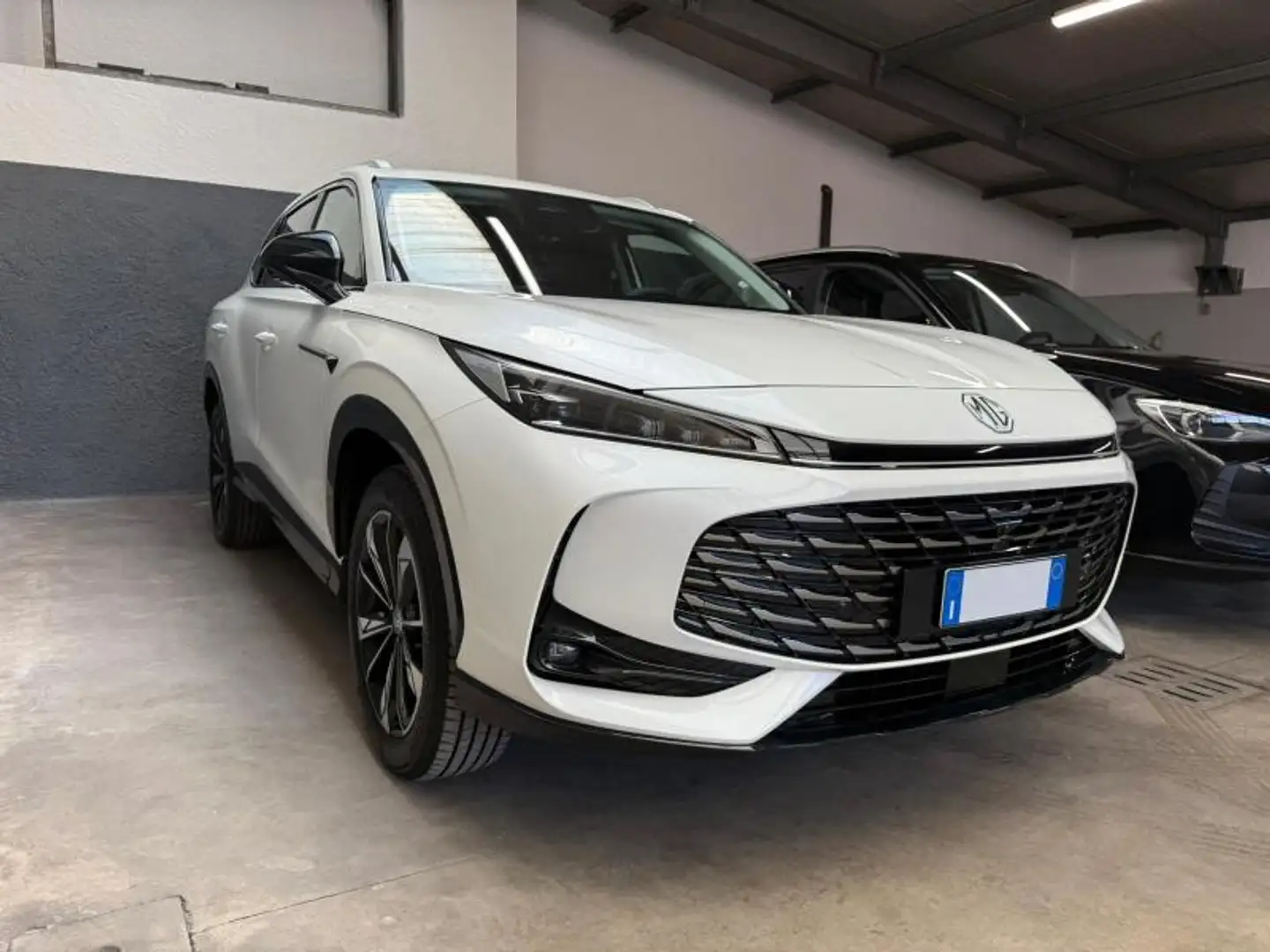 MG HS 1.5 T-GDI Comfort AT 170CV - Km Zero Bianco - 1
