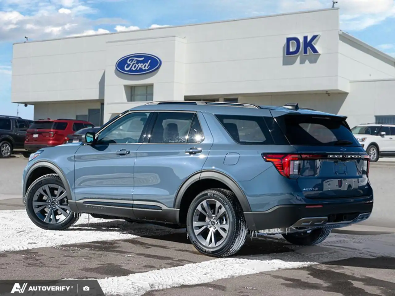 Ford Explorer снимка Ford Explorer