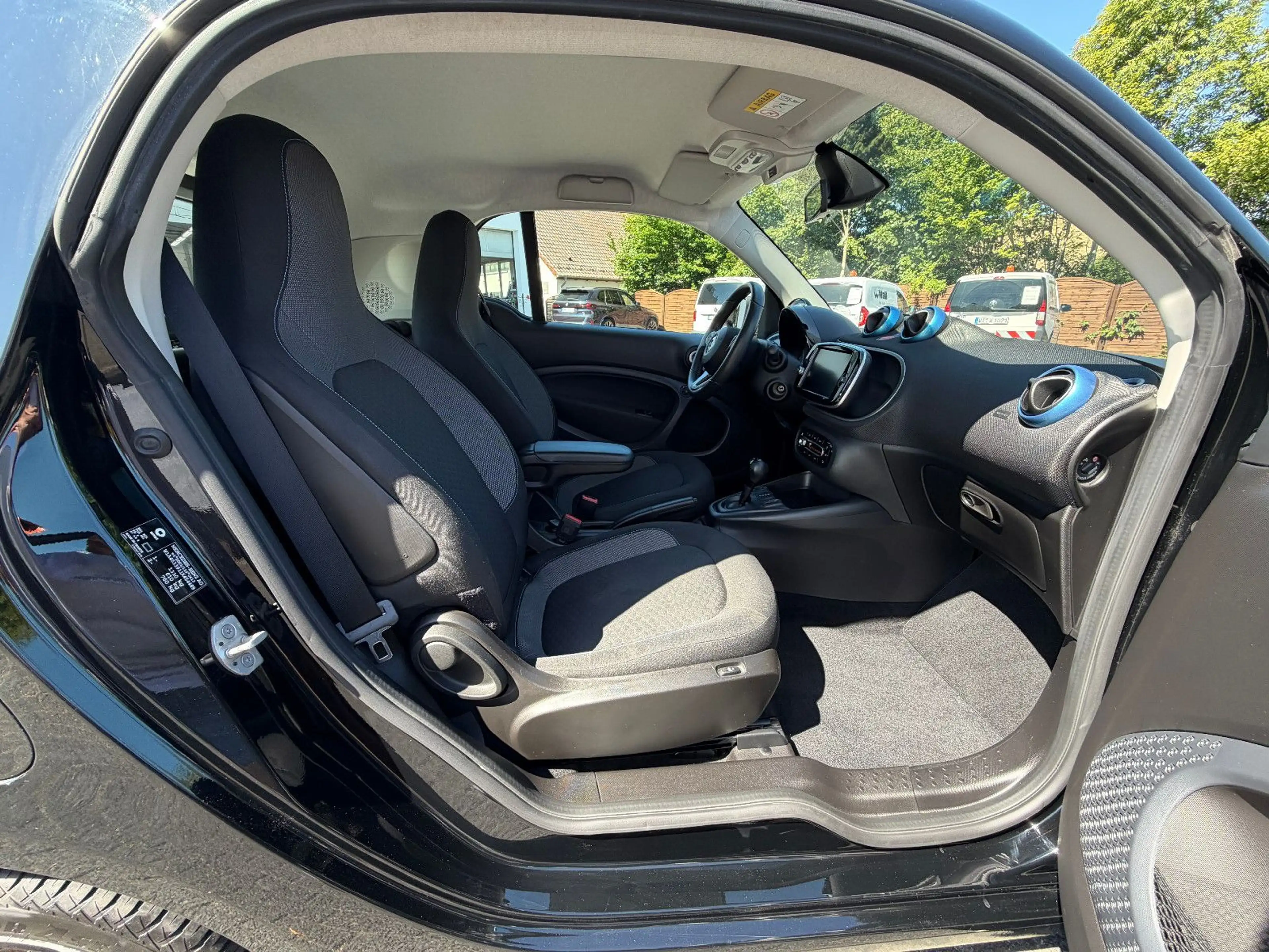 smart forTwo coupe edrive advanced / EQ-AUTOMATIK — photo 12