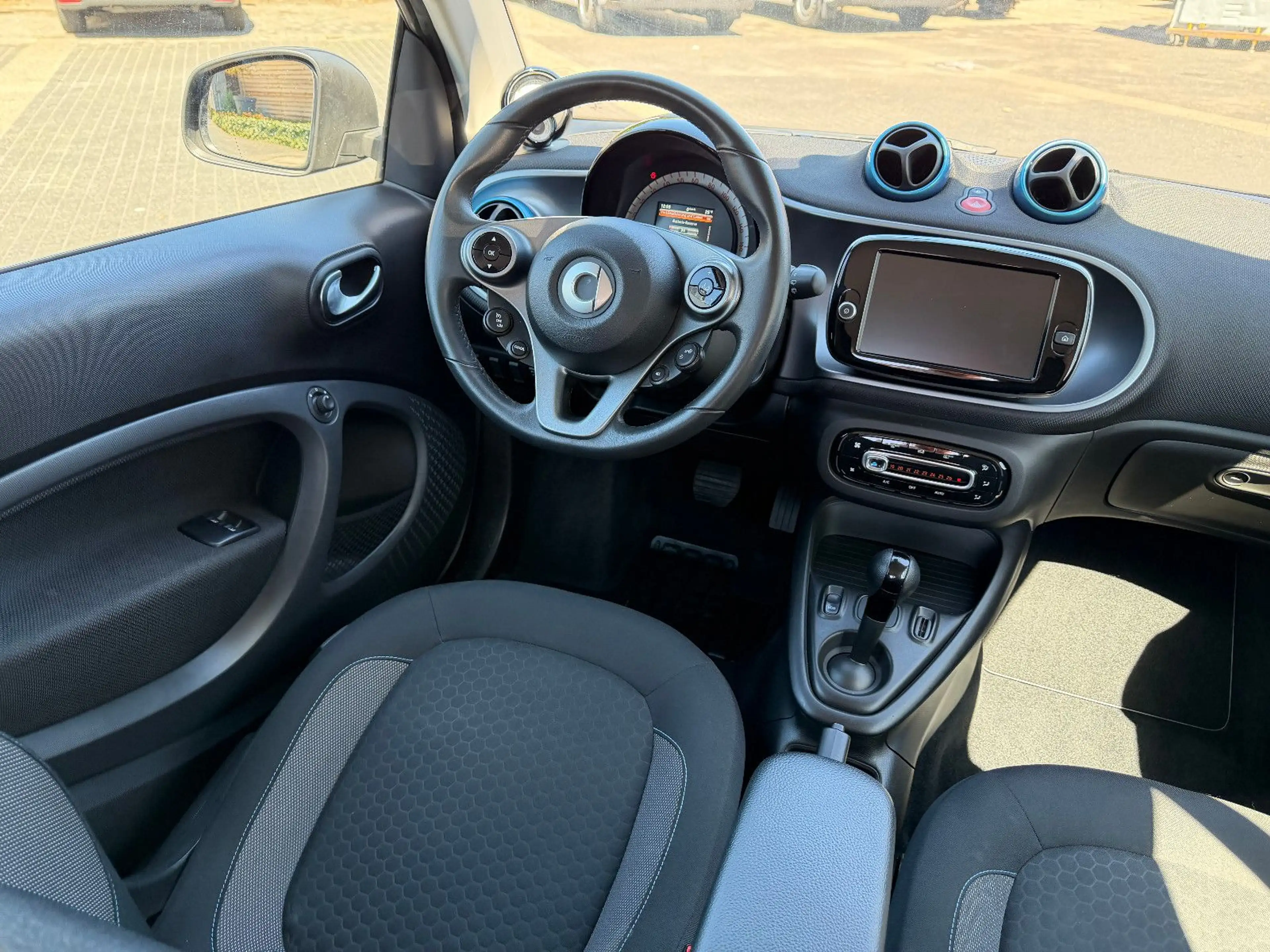 smart forTwo coupe edrive advanced / EQ-AUTOMATIK — photo 7