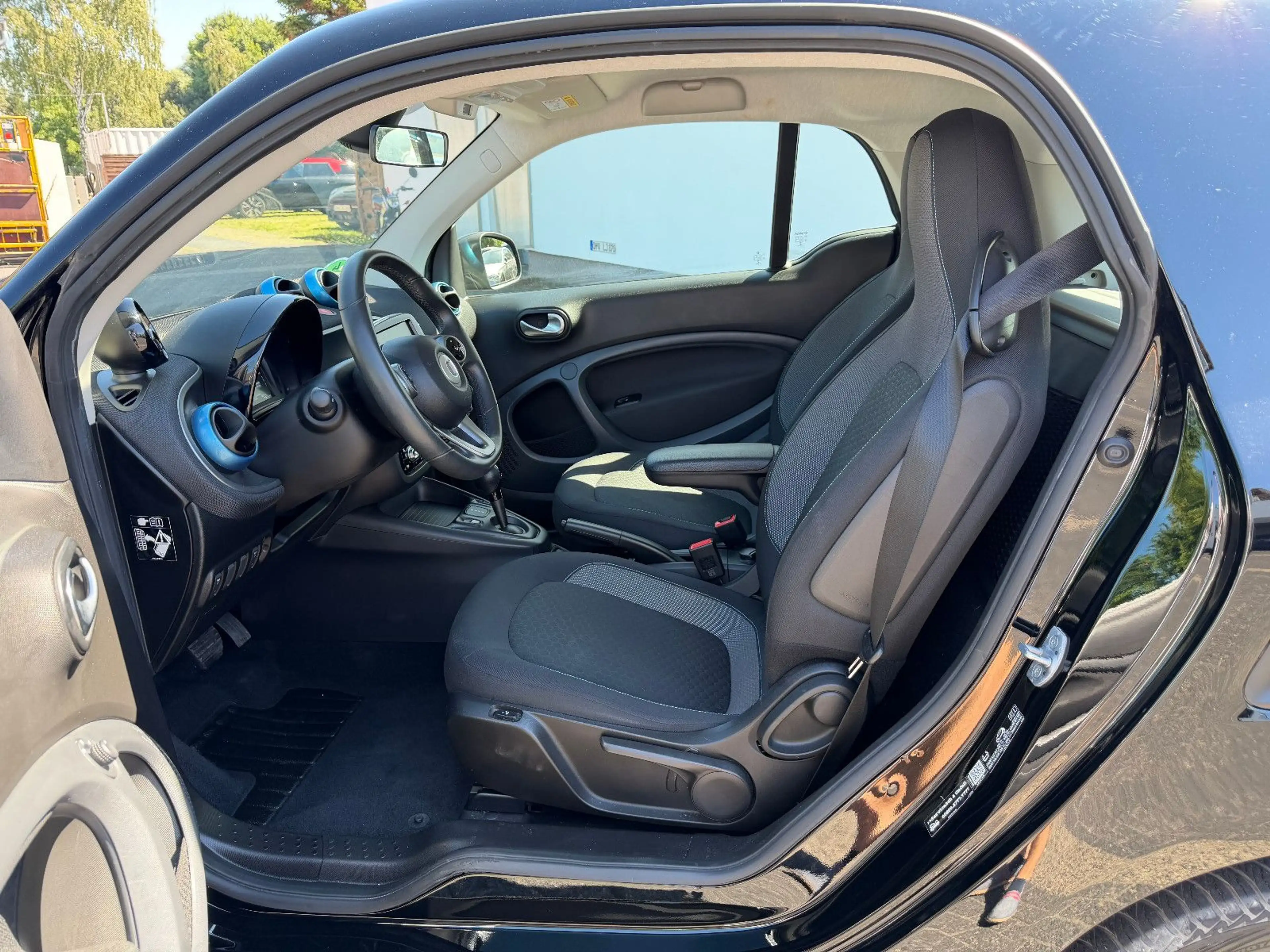 smart forTwo coupe edrive advanced / EQ-AUTOMATIK — photo 8