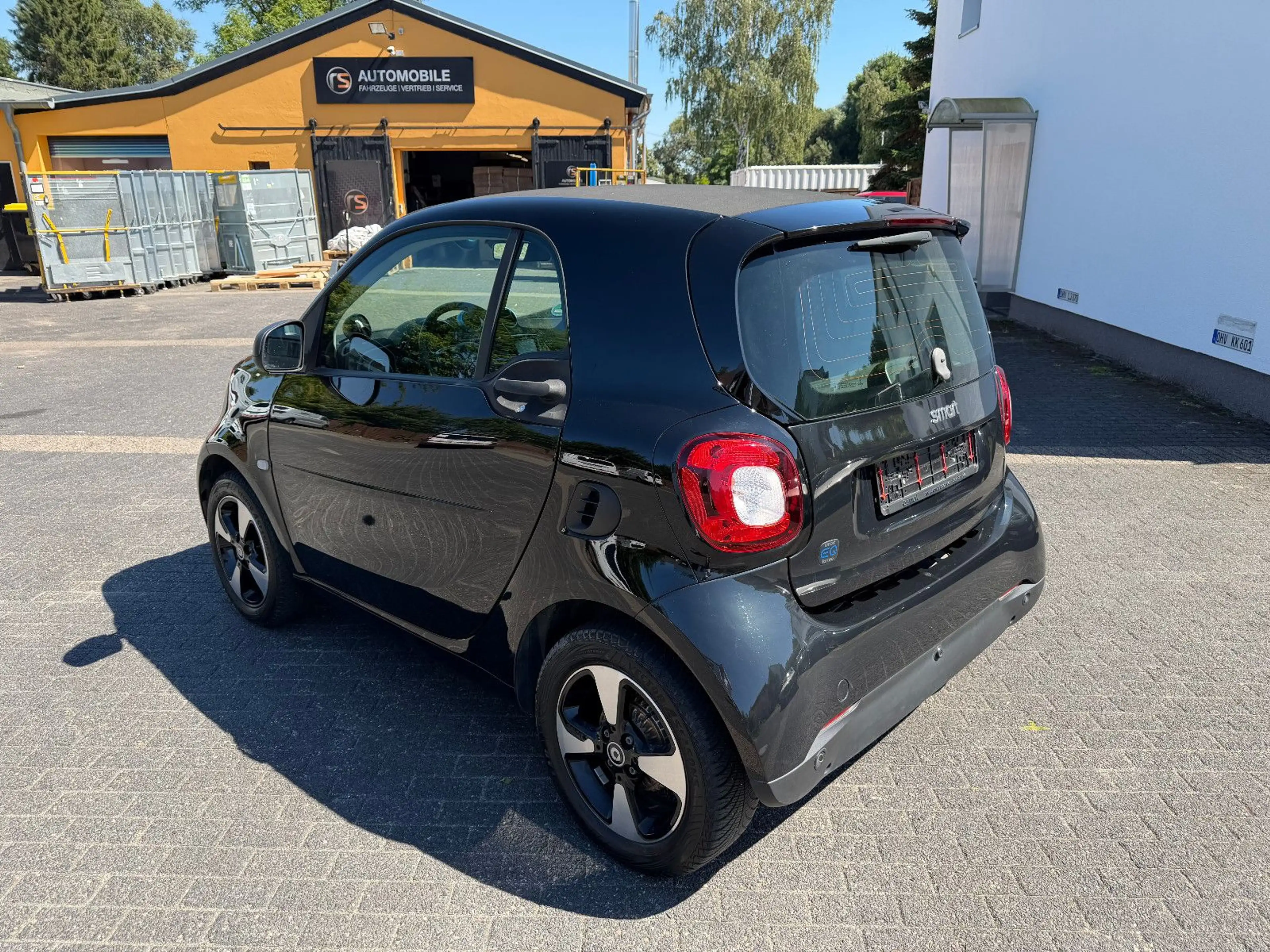 smart forTwo coupe edrive advanced / EQ-AUTOMATIK — photo 2