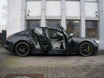 Panamera 4 E-Hybrid SPORTDESIGN-LEDER KREIDE-VOLL