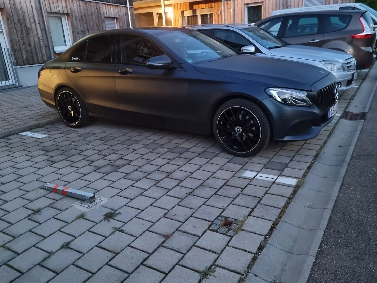 Mercedes-Benz C 220 C-Klasse Diesel (BlueTEC) d 7G-TRONIC Exclusive Schwarz - 1